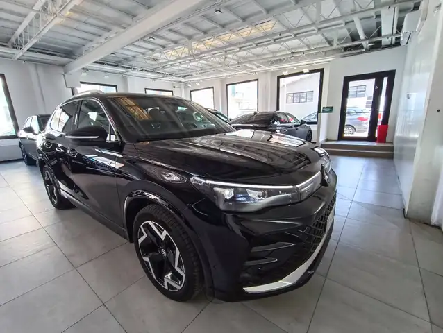 Volkswagen Tiguan view 30
