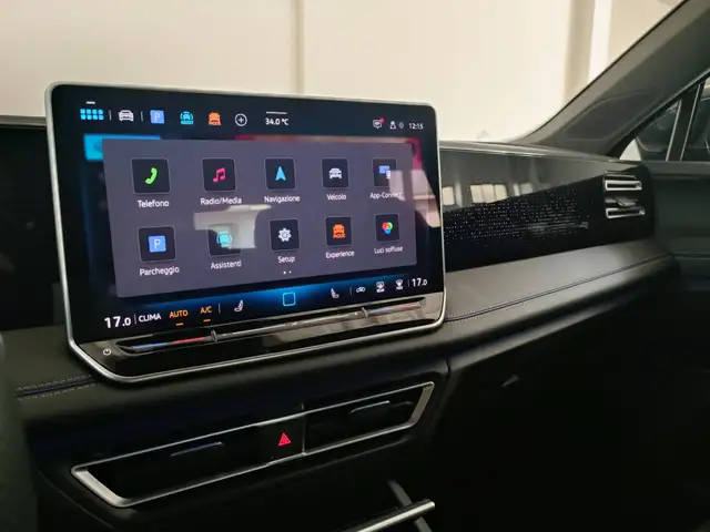 Volkswagen Tiguan view 14