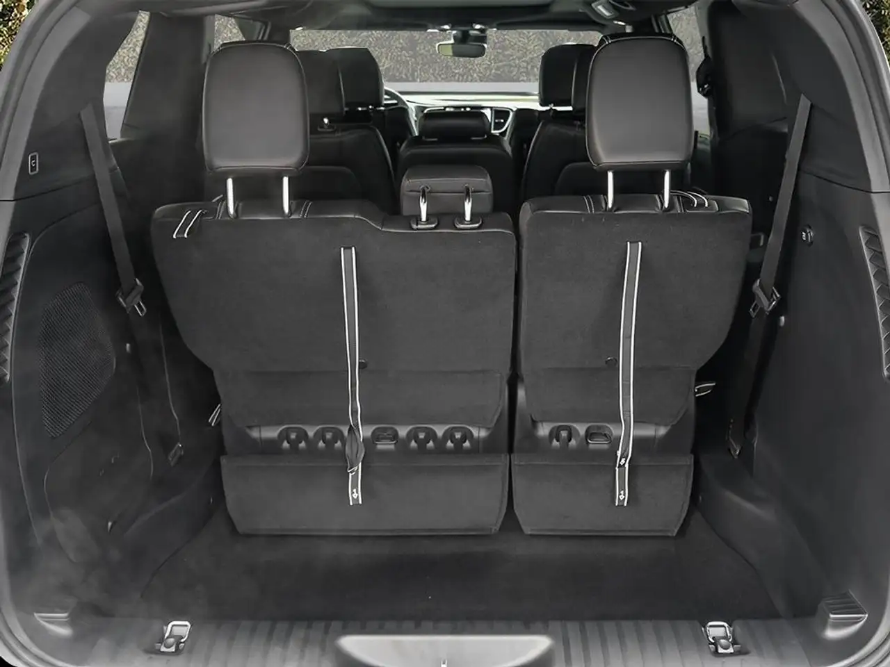 Chrysler Pacifica снимка Chrysler Pacifica