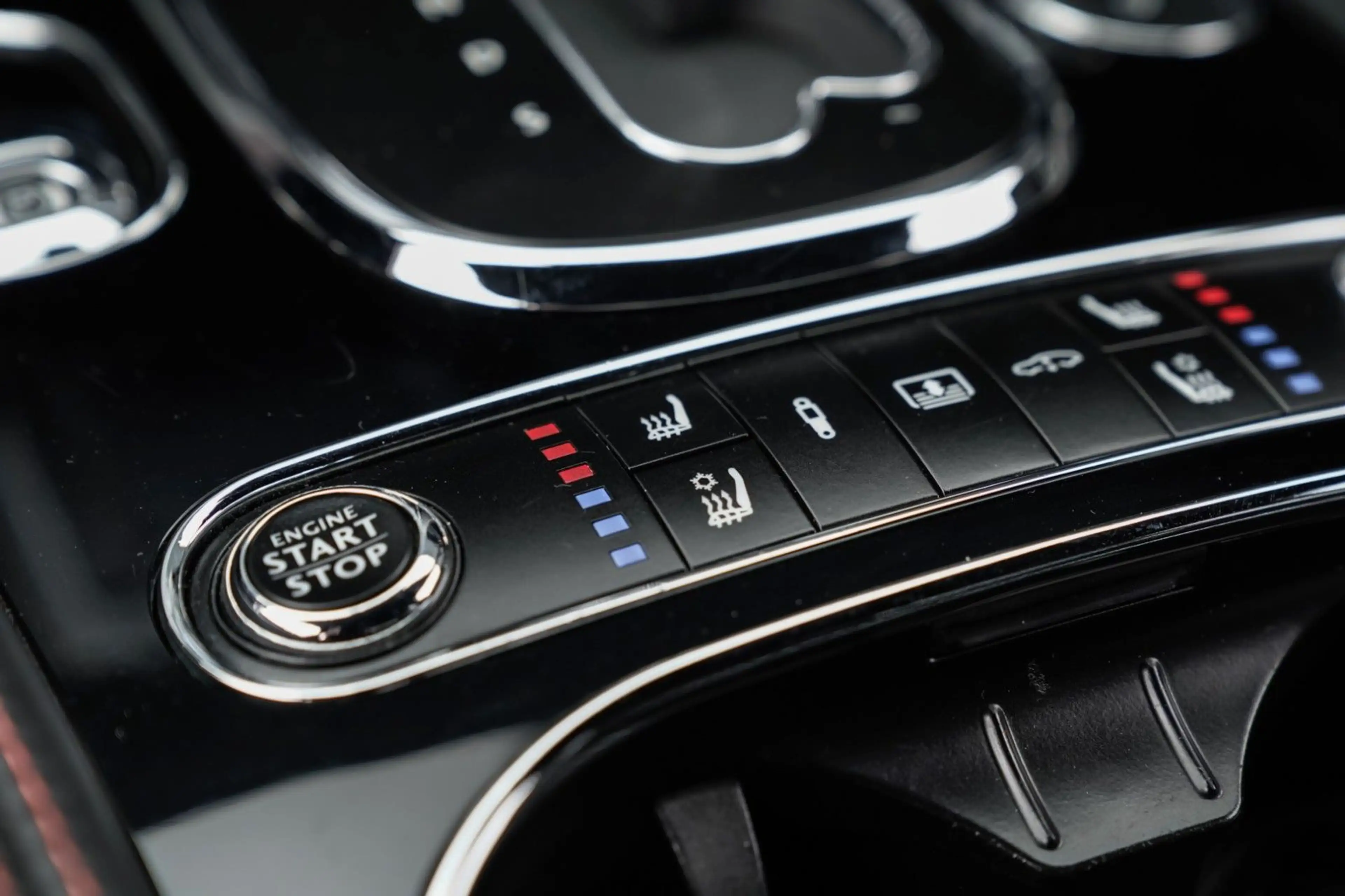 Bentley Flying Spur 6.0 W12 S Black Line — photo 13