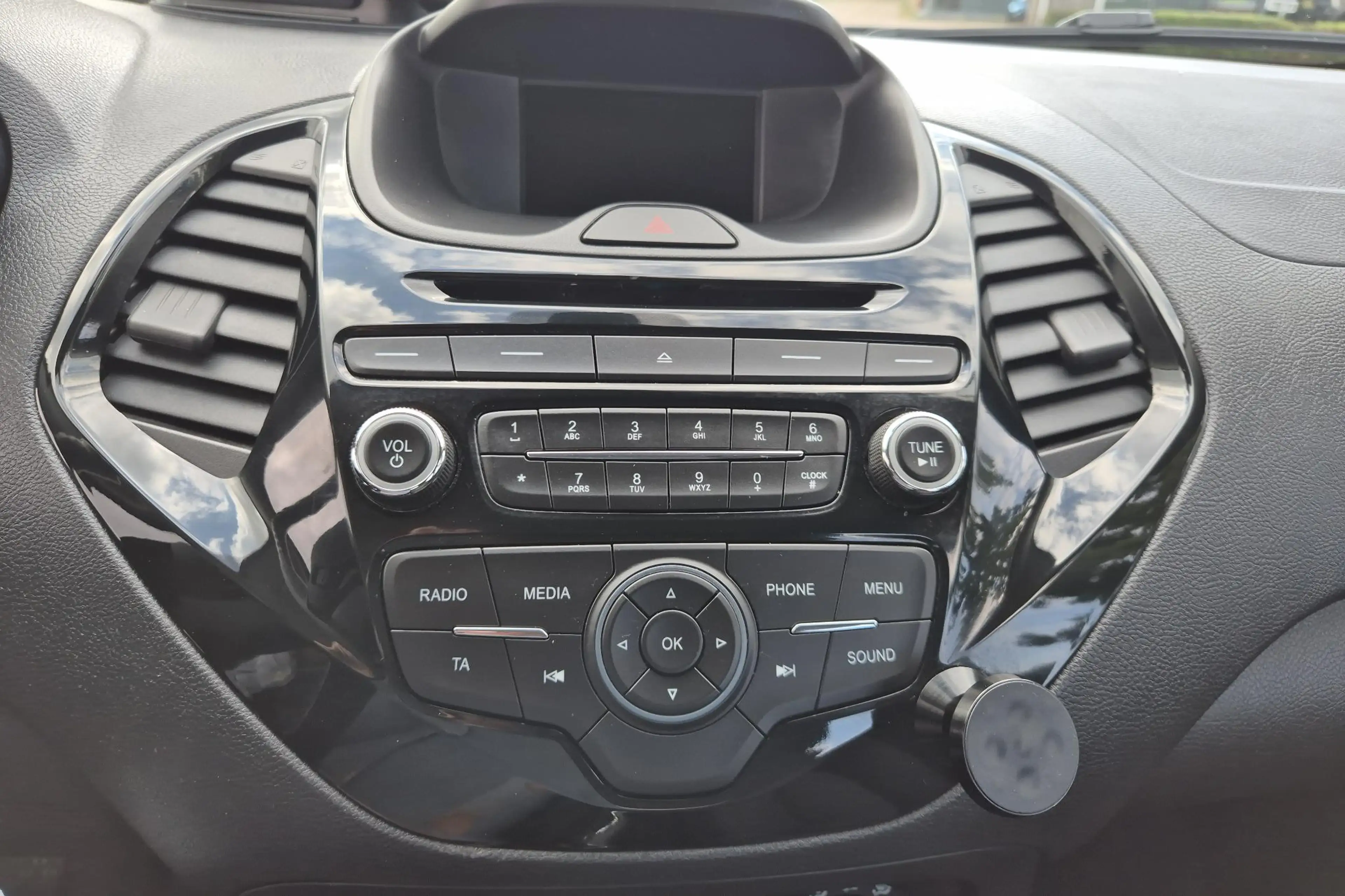 Ford Ka/Ka+ 1.2 Trend Ultimate — photo 4