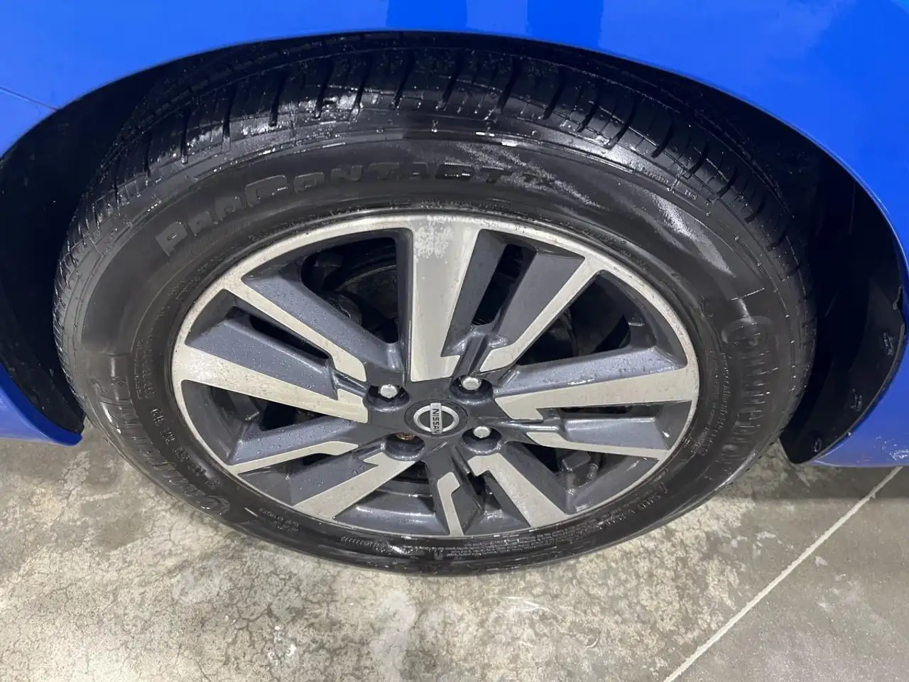 Nissan Versa снимка Nissan Versa
