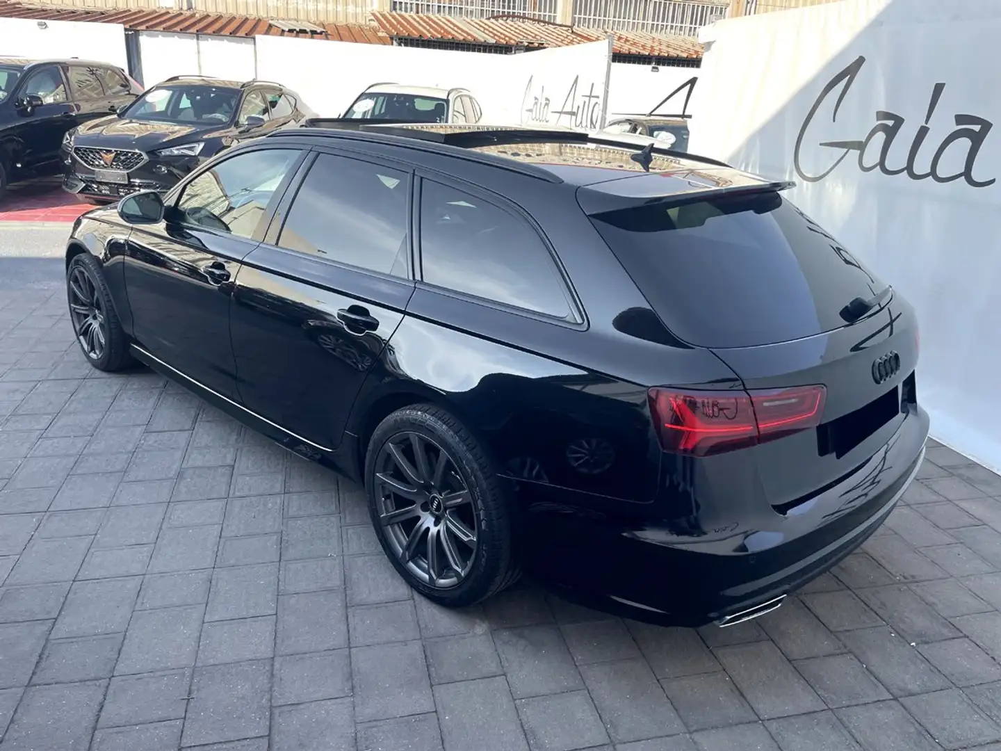 Audi A6 Avant 2.0 tdi ultra Advanced 190cv s-tronic Nero - 2