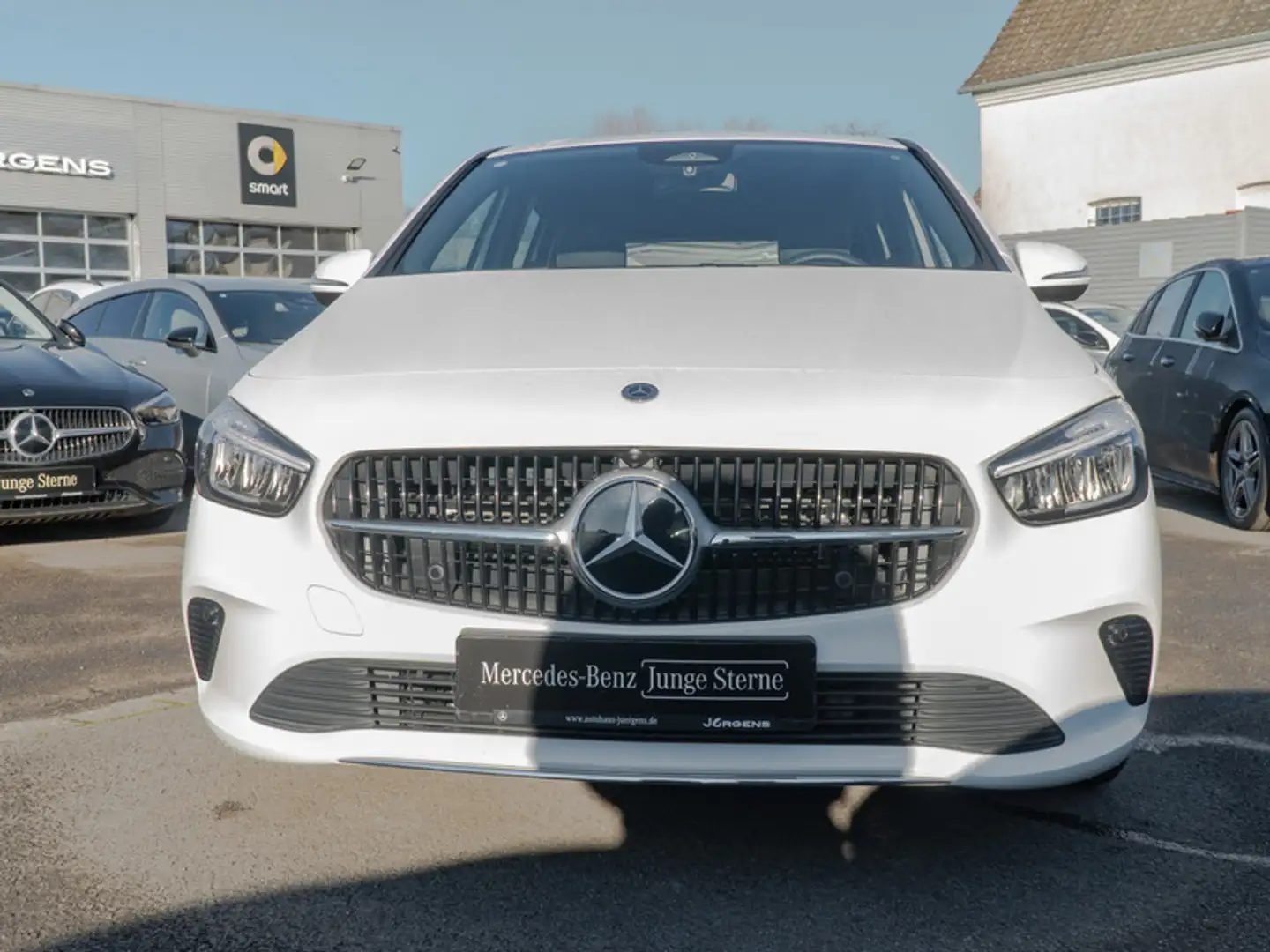 Mercedes-Benz B 250 4M Progressive/LED/Cam/AHK/Winter/SHZ/17' Weiß - 2