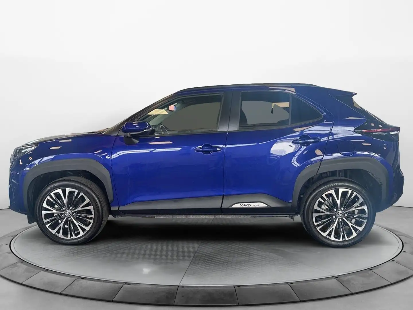 Toyota Yaris Cross 1.5 Hybrid 130 CV 5p. E-CVT Lounge Blau - 2