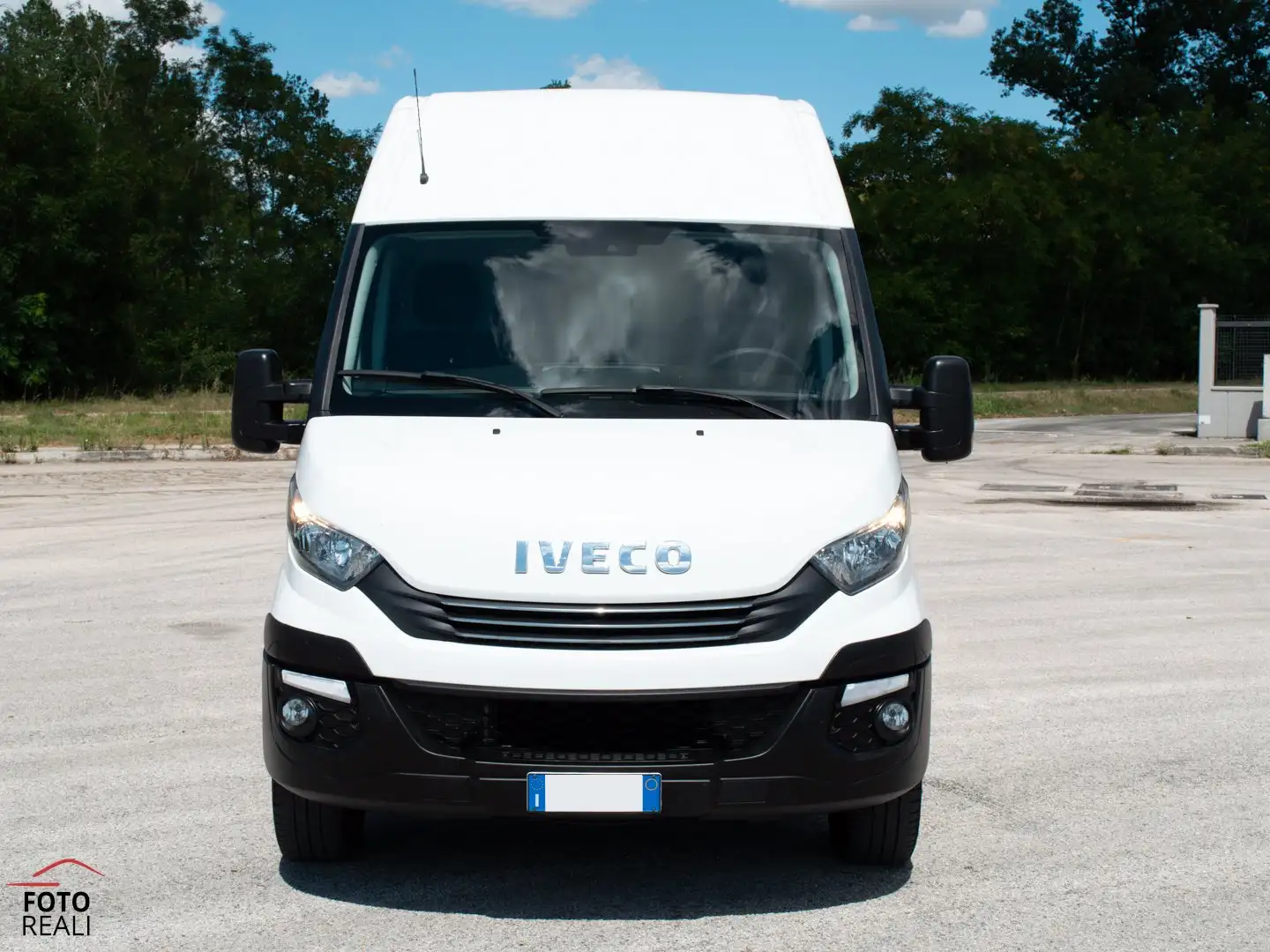 Iveco Daily 35-160 35S16 V 3520L H2 HI-MATIC Bianco - 2