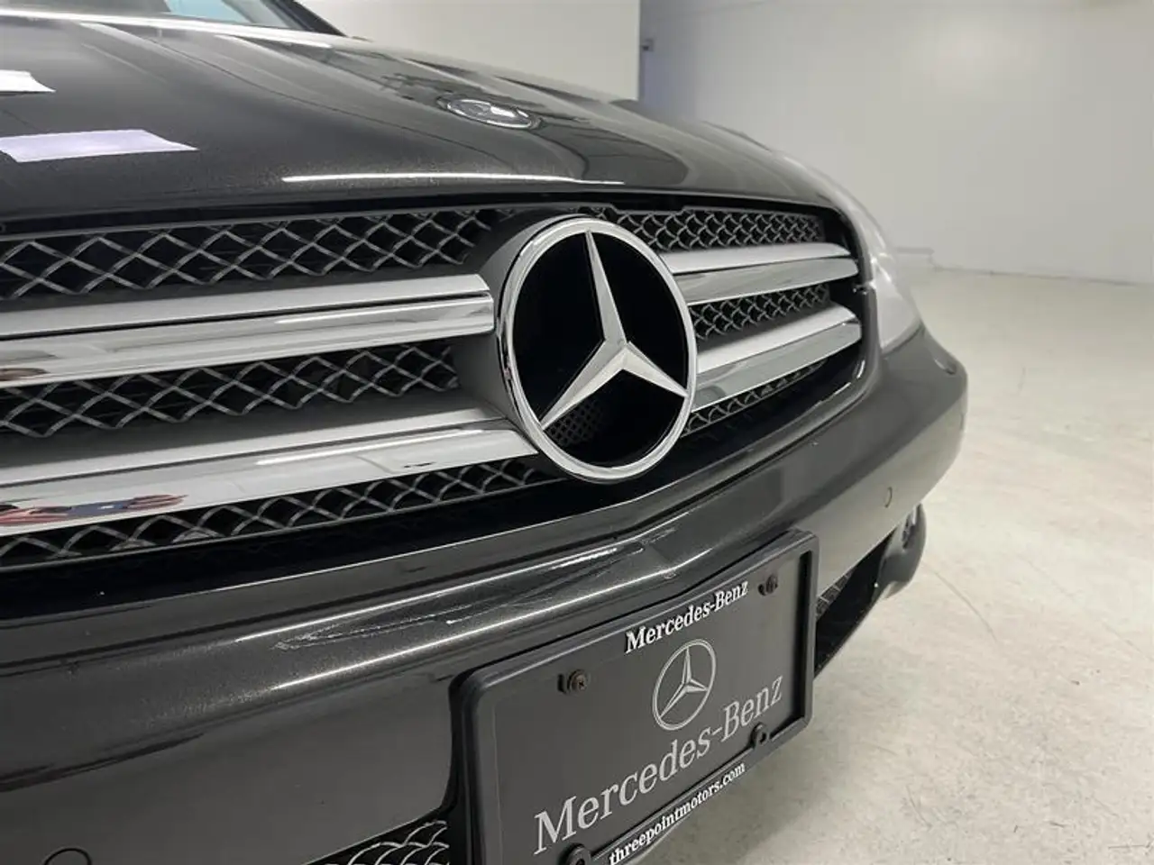 Mercedes-Benz CLS снимка Mercedes-Benz CLS