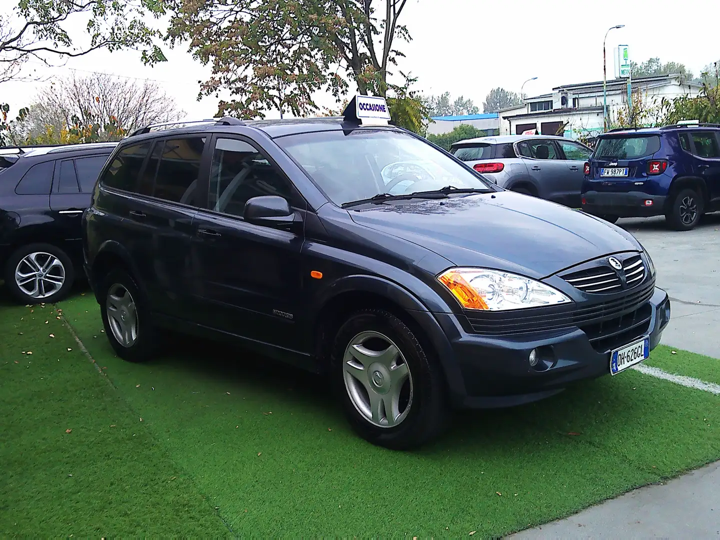 SsangYong Kyron Kyron 2.0 xdi Premium Grau - 2