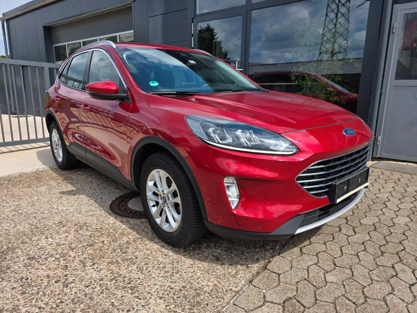 Ford Kuga Titanium 1.5TDCI 88KW Navi LED Rojo - 1