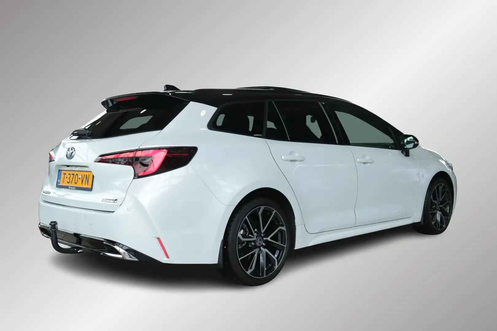 Toyota Corolla Touring Sports Hybrid 200 Premium, Pano-dak, Trekh Bianco - 2