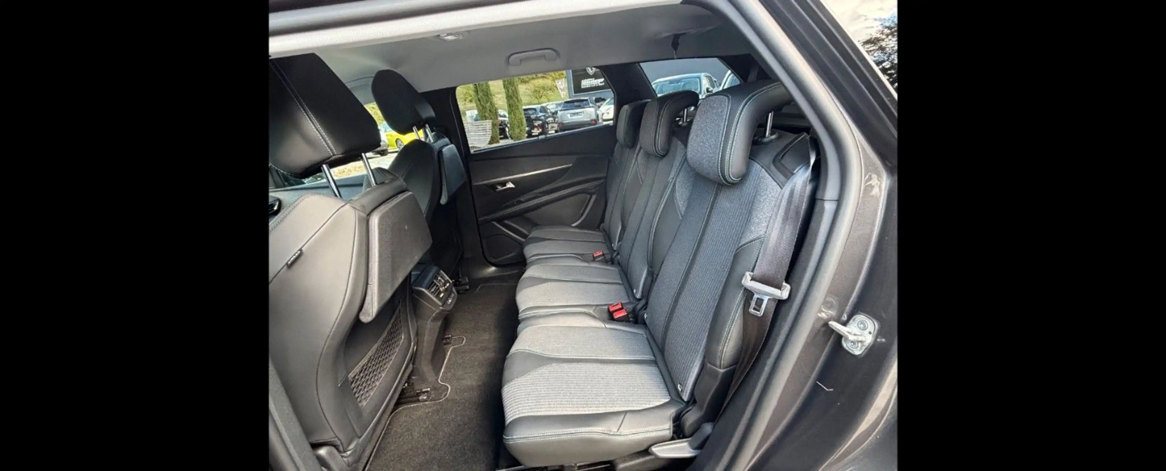 Peugeot 5008 Allure Pack 2.0 180 HDi|7 Sitze|SHZ|CarPlay — photo 3