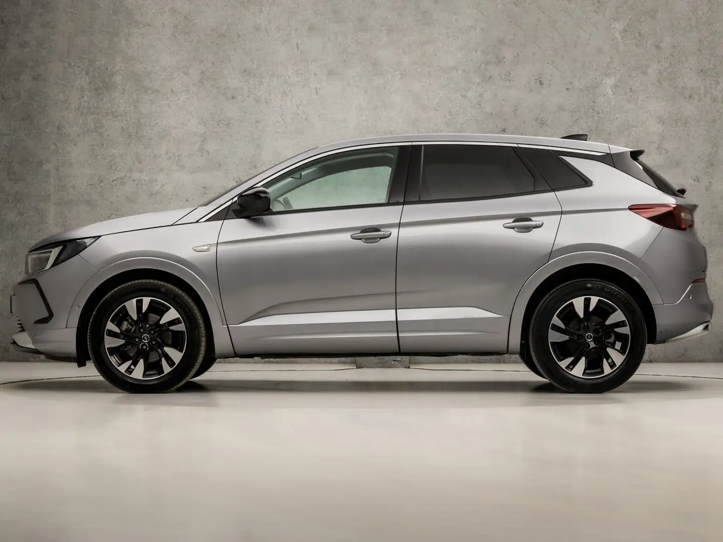 Opel Grandland 1.2 Turbo Elegance Sport Automaat (VIRTUAL COCKPIT Gris - 2