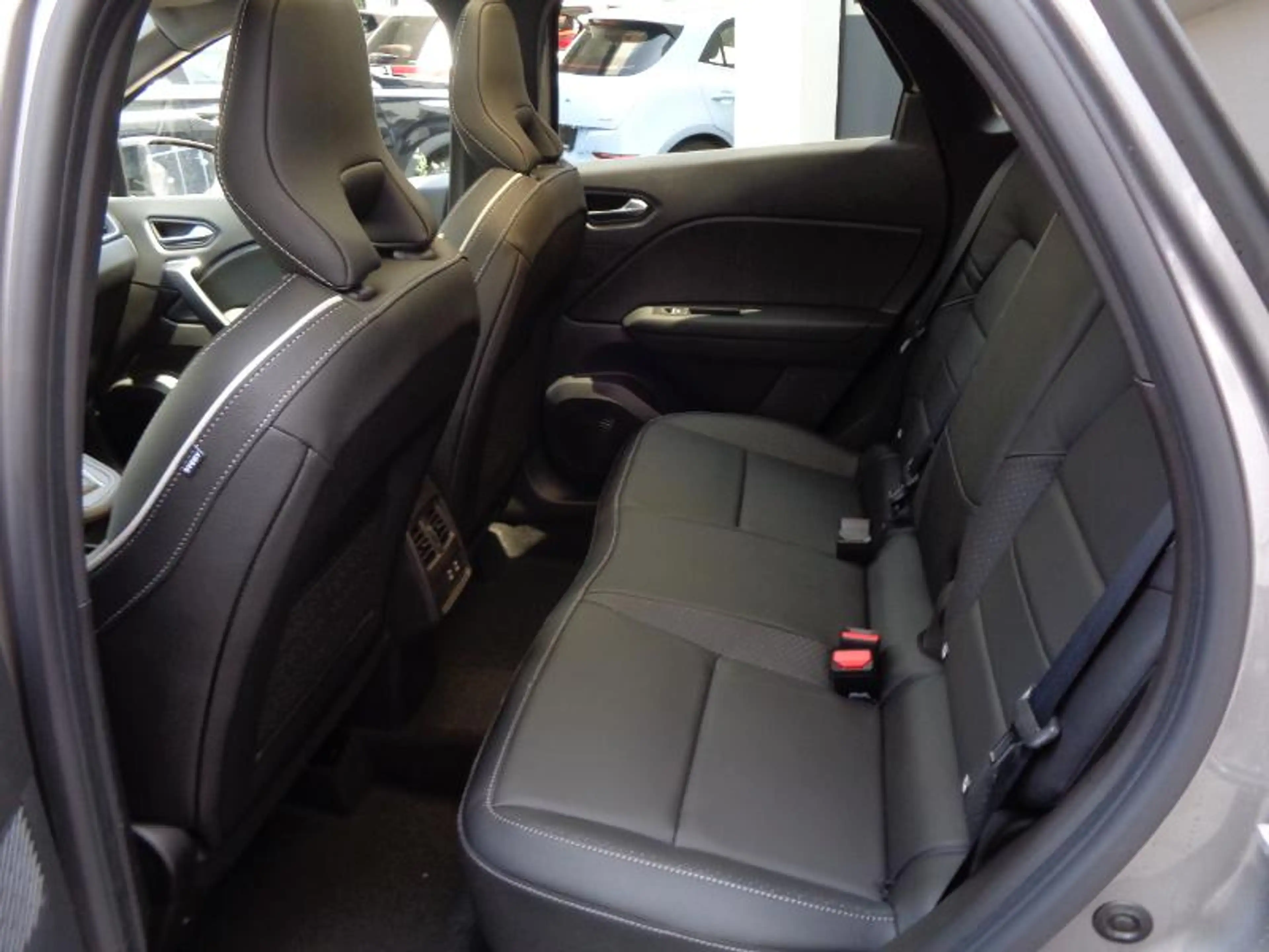 Mitsubishi Grandis Diamant TOP 1.8 Hybrid — photo 7