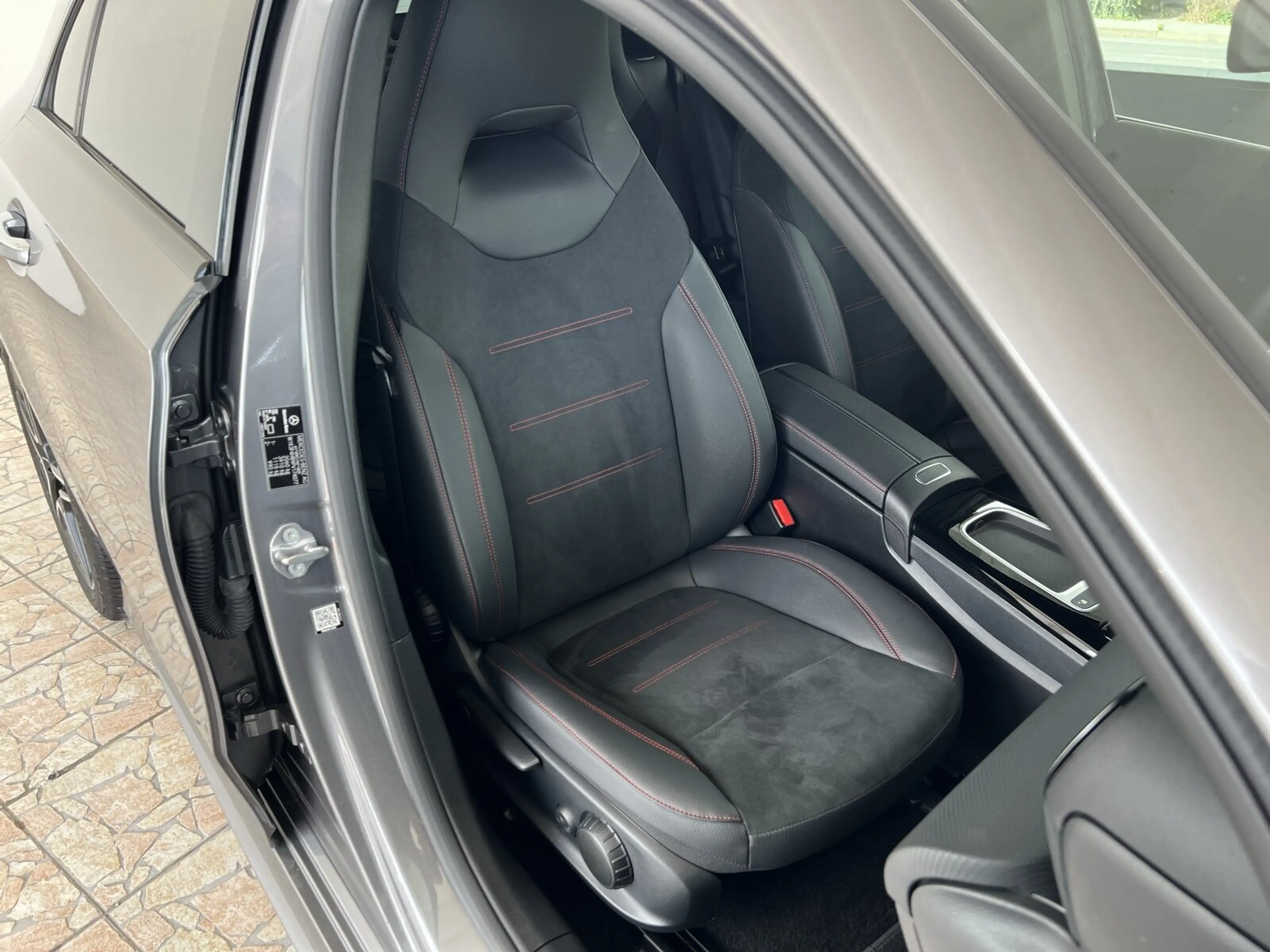 Mercedes-Benz A 250 A 250 4M AMG Line/Navi/LED/Kamera/Sitzhzg./Klima — photo 12