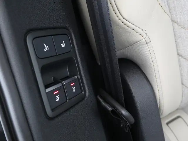Audi Q7 view 24