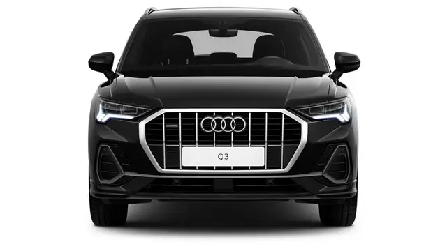 Audi Q3 view 5