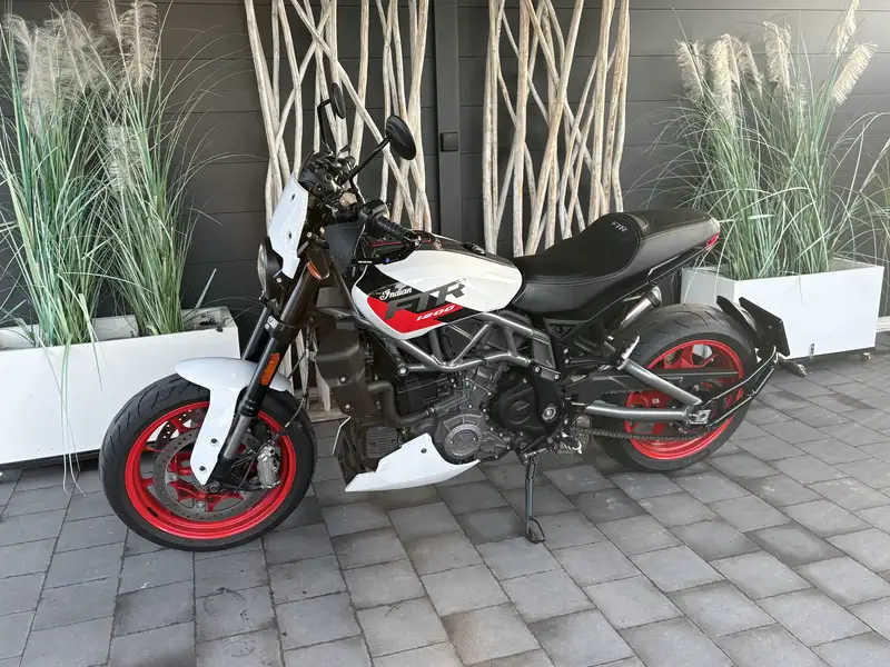 Indian FTR 1200 - foto 3