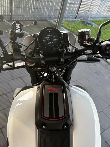 Indian FTR 1200 - foto 6