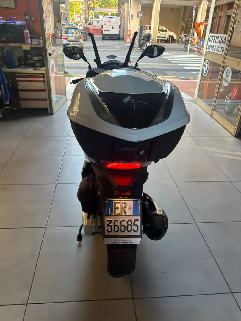 Honda SH 125i Fehér - 2