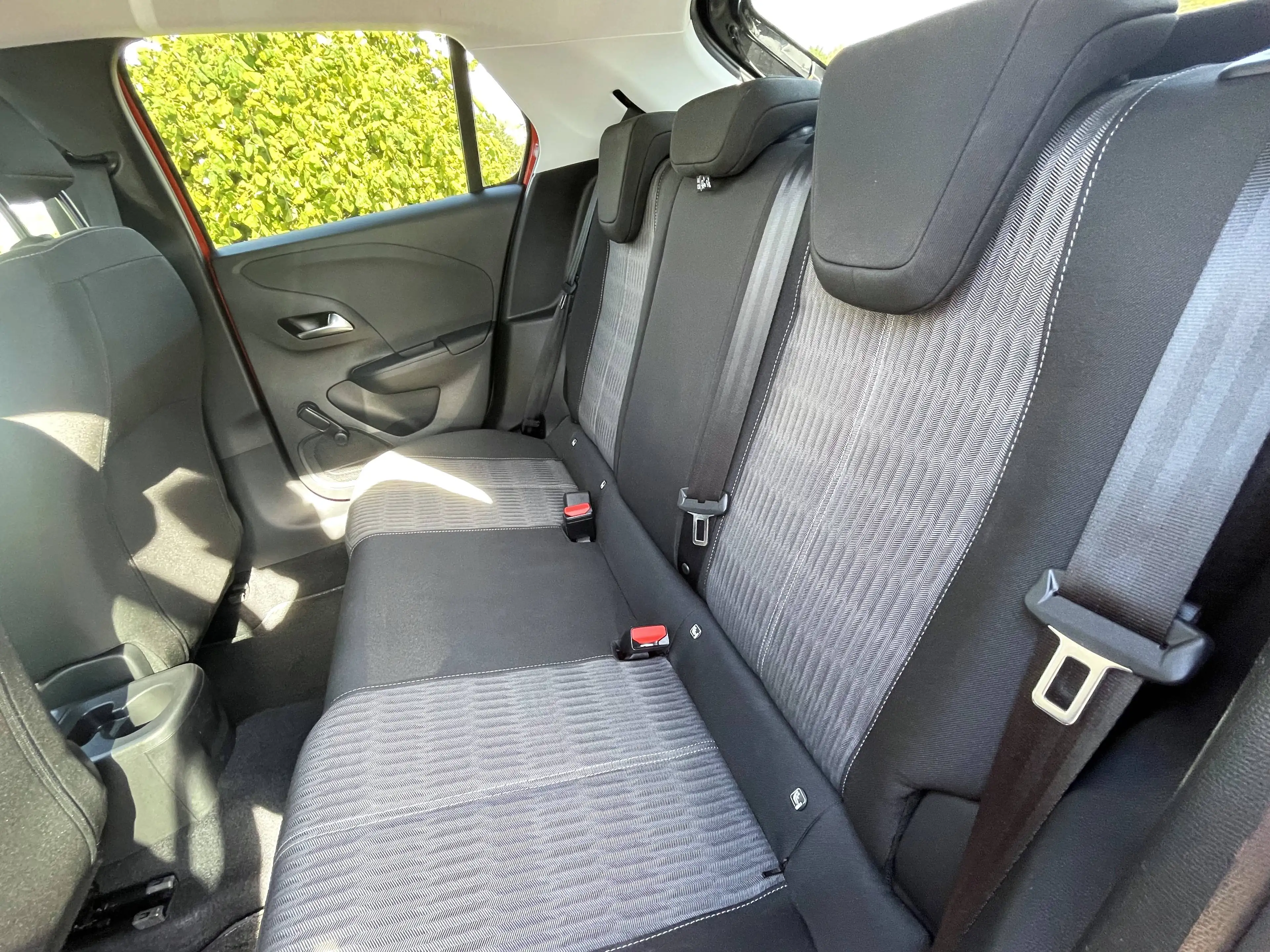 Opel Corsa F 1.2 Edition Klima Sitzheizung — photo 12
