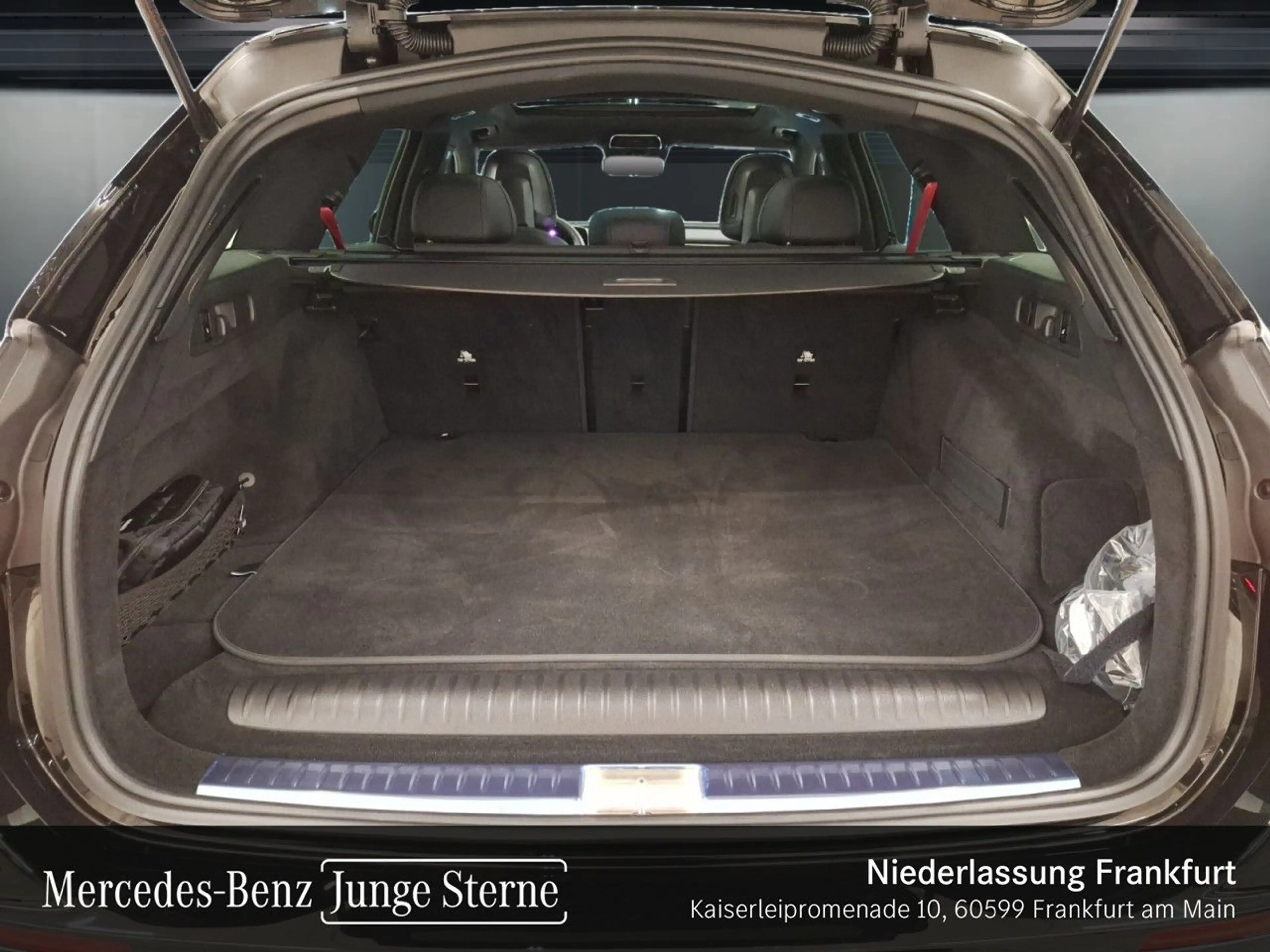 Mercedes-Benz E 53 AMG T 4M Hybrid Fahrass 360° Pano Burmester — photo 8