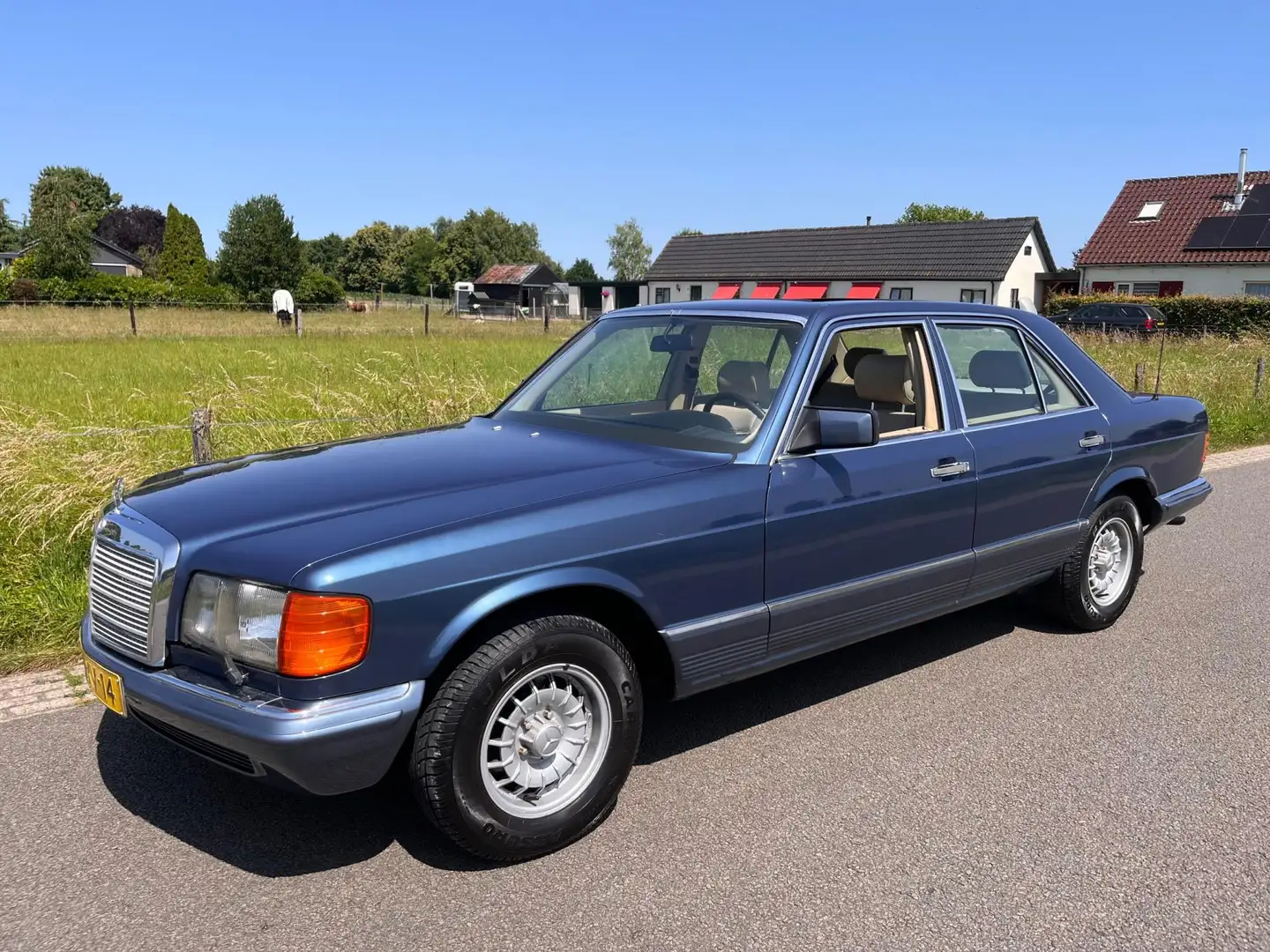 Mercedes-Benz S 280 SE Blauw - 1