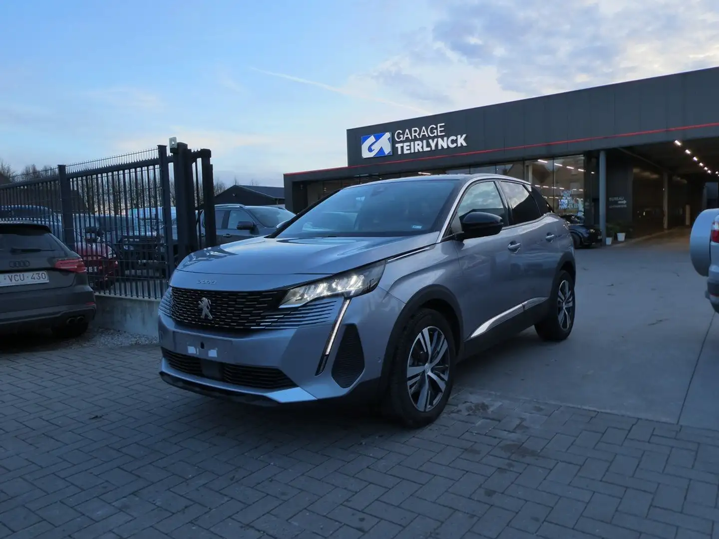 Peugeot 3008 1.2 i benzine 130pk Allure Camera ACC BLIS (07734) Gris - 1