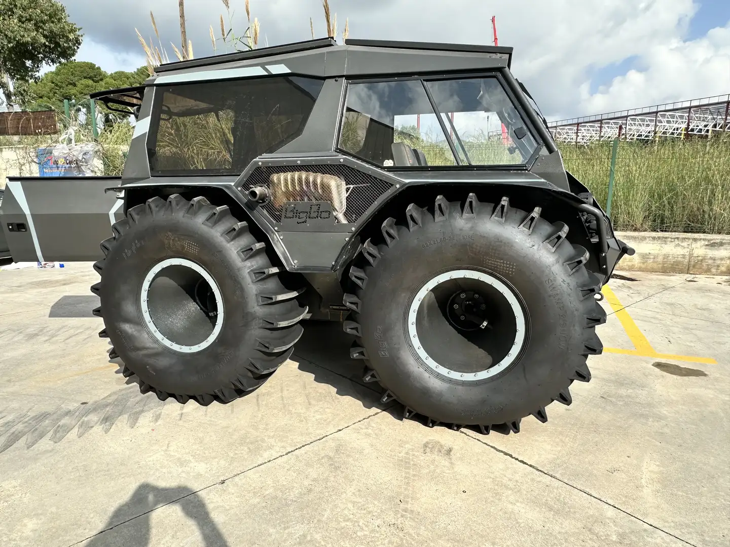 Land Rover BigBo (not landrover) there is no section for Bigb - 1