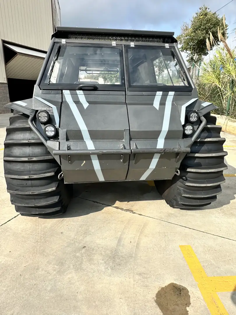 Land Rover BigBo (not landrover) there is no section for Bigb - 2