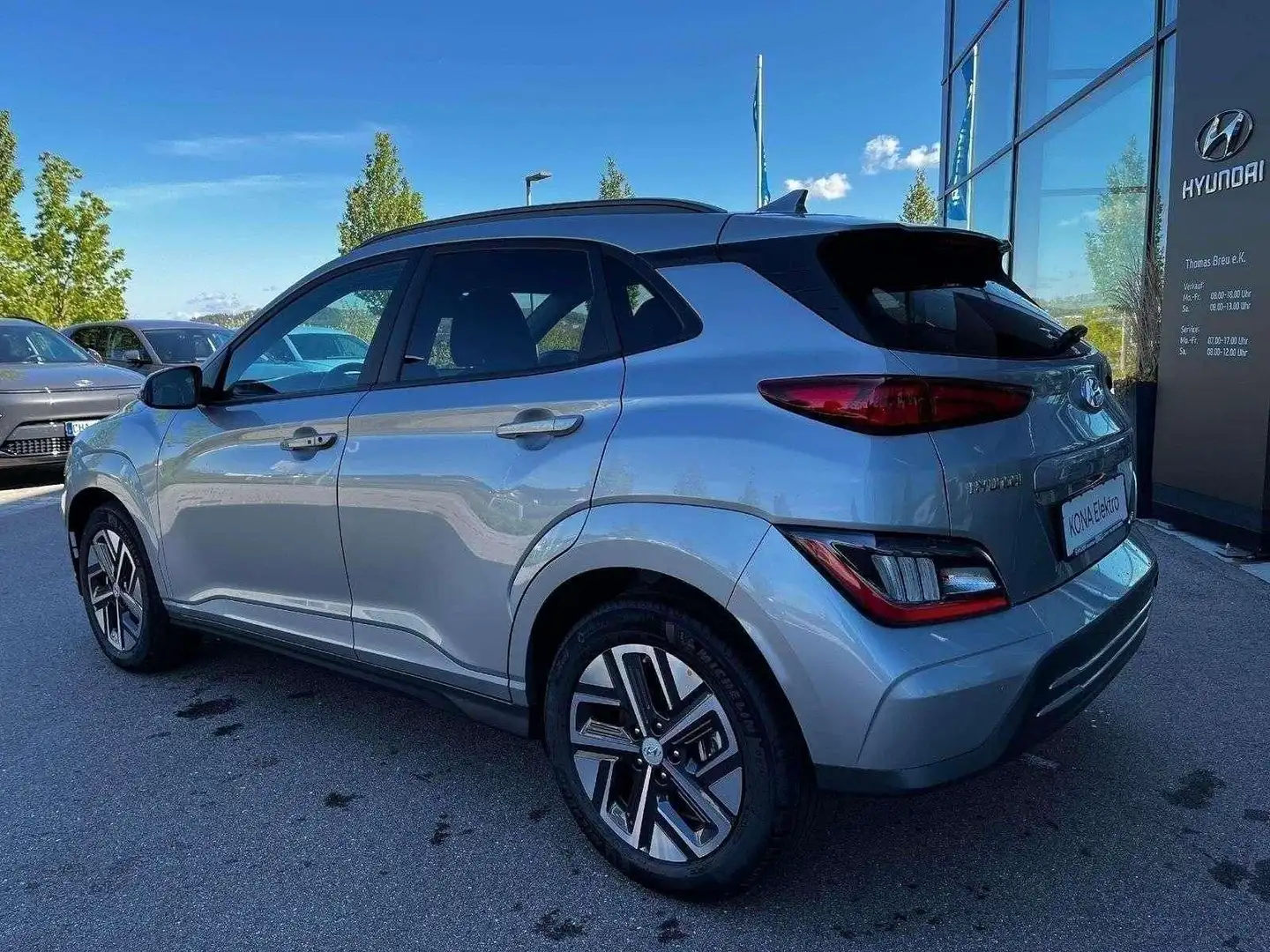 Hyundai KONA Elektro 2WD 39 KW/h AdvantagePaket Argent - 2