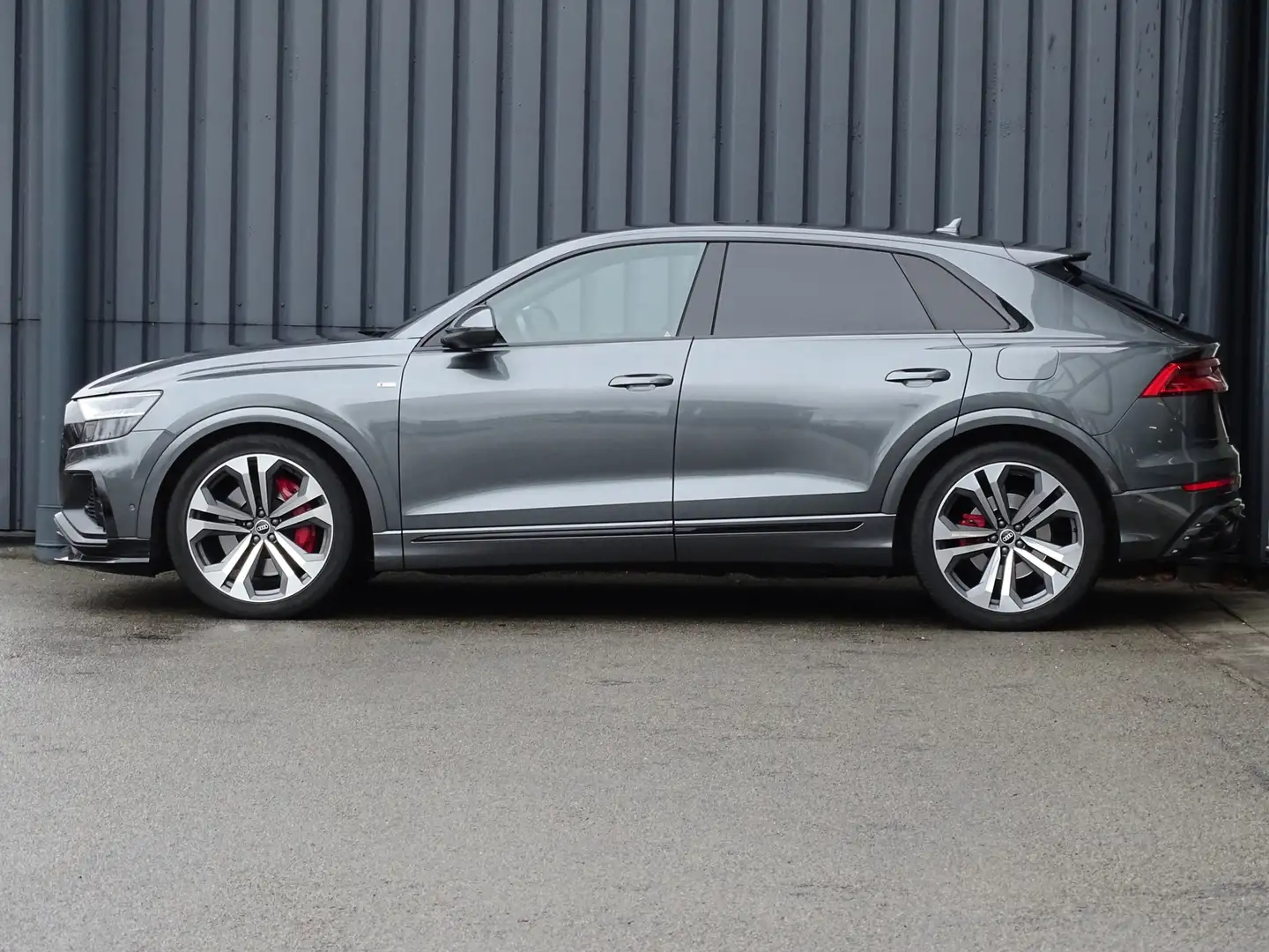 Audi Q8 55 TFSI e quattro Pro Line S | Pano | Matrix LED | Gris - 2