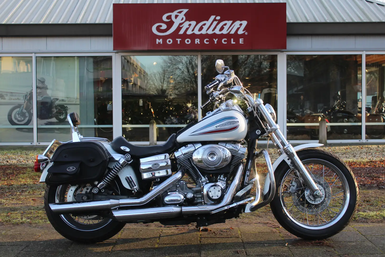 Harley-Davidson Dyna Super Glide Fehér - 1