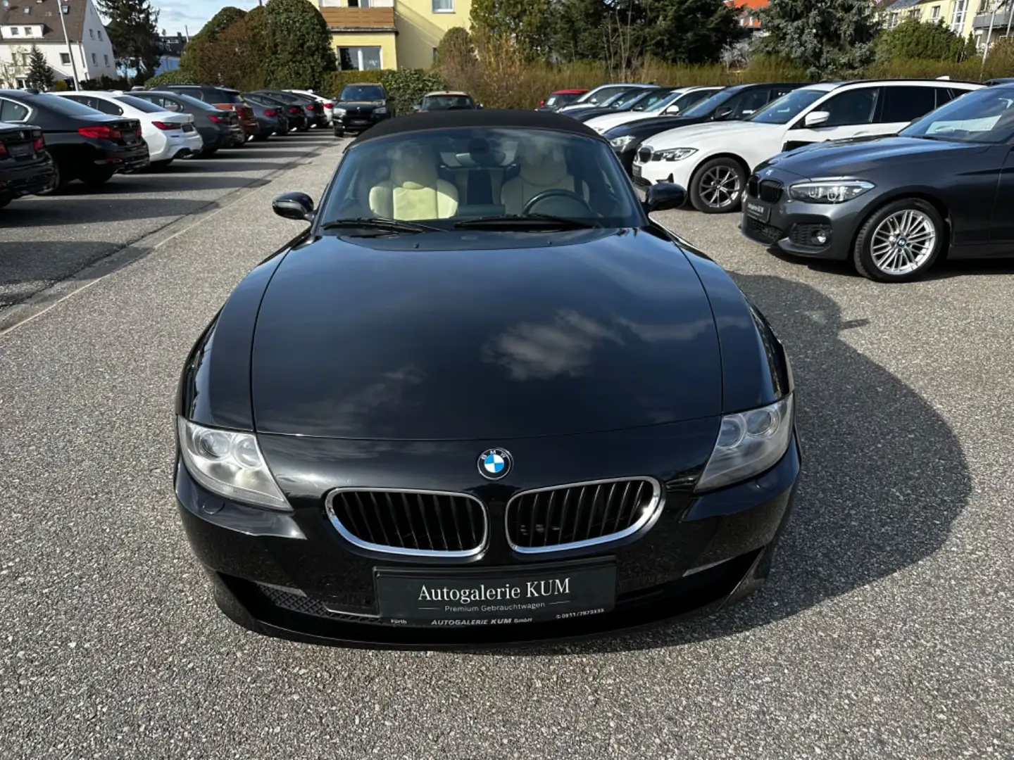 BMW Z4 3.0si Aut Cabrio LEDER|TEMPO|SITHZ|NAVI|18" Schwarz - 2