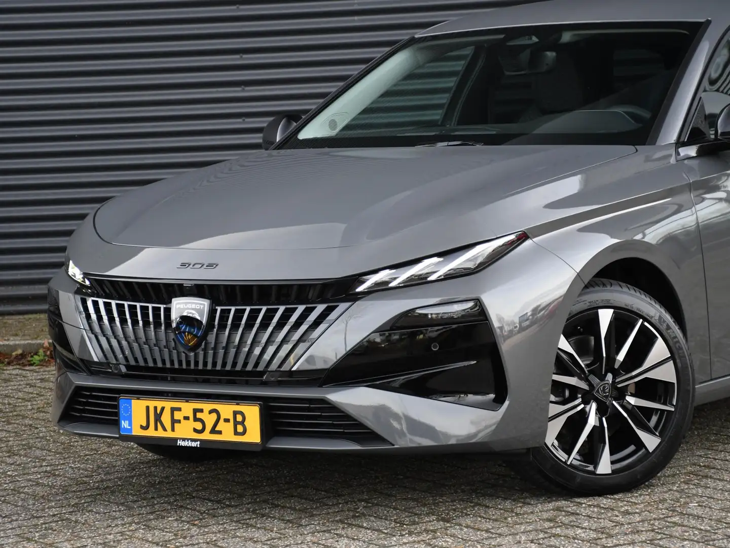 Peugeot 308 SW Allure 1.2 Hybrid 145pk Automaat CAMERA VOOR + Gris - 2