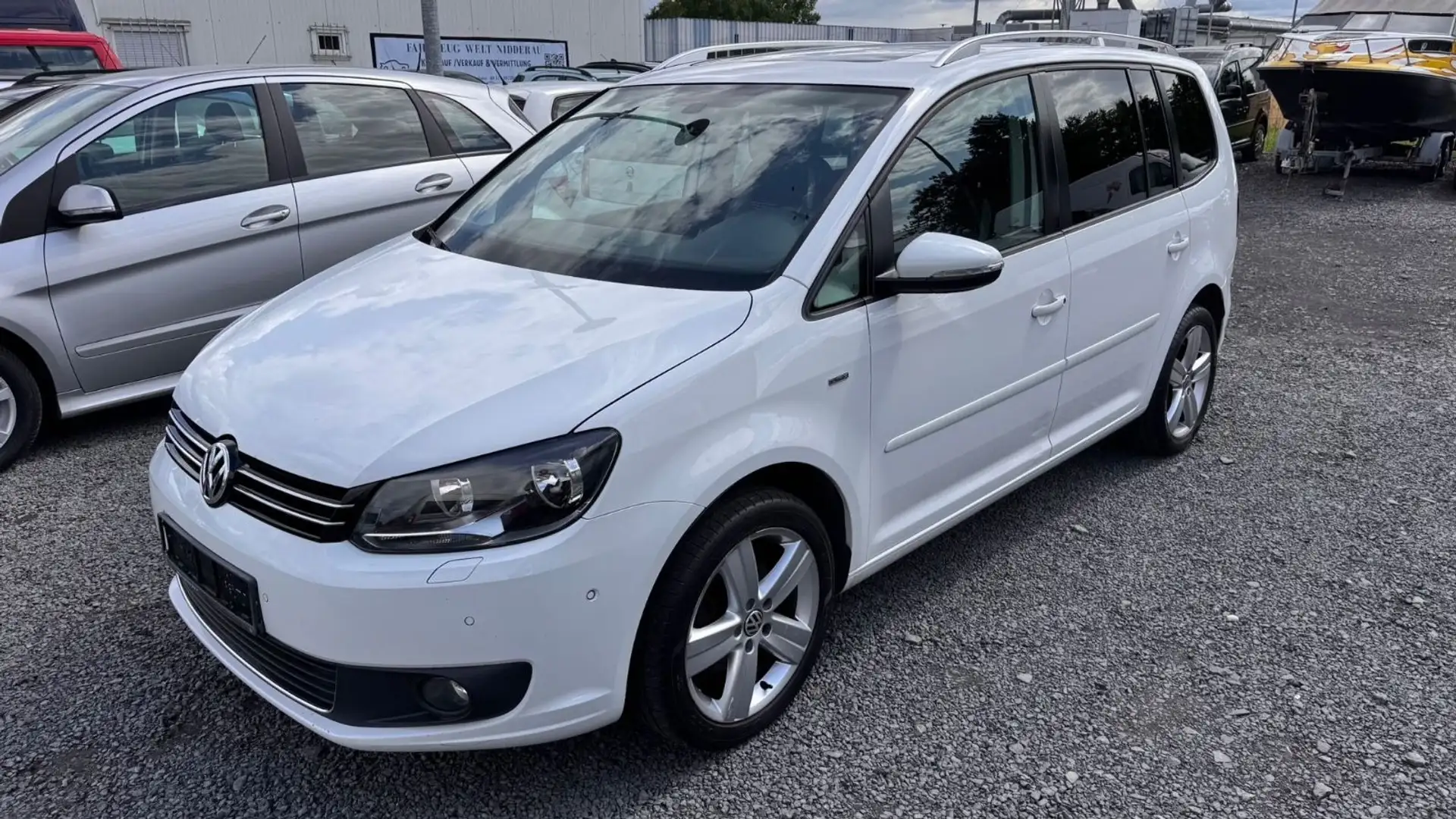 Volkswagen Touran Life Blanc - 1
