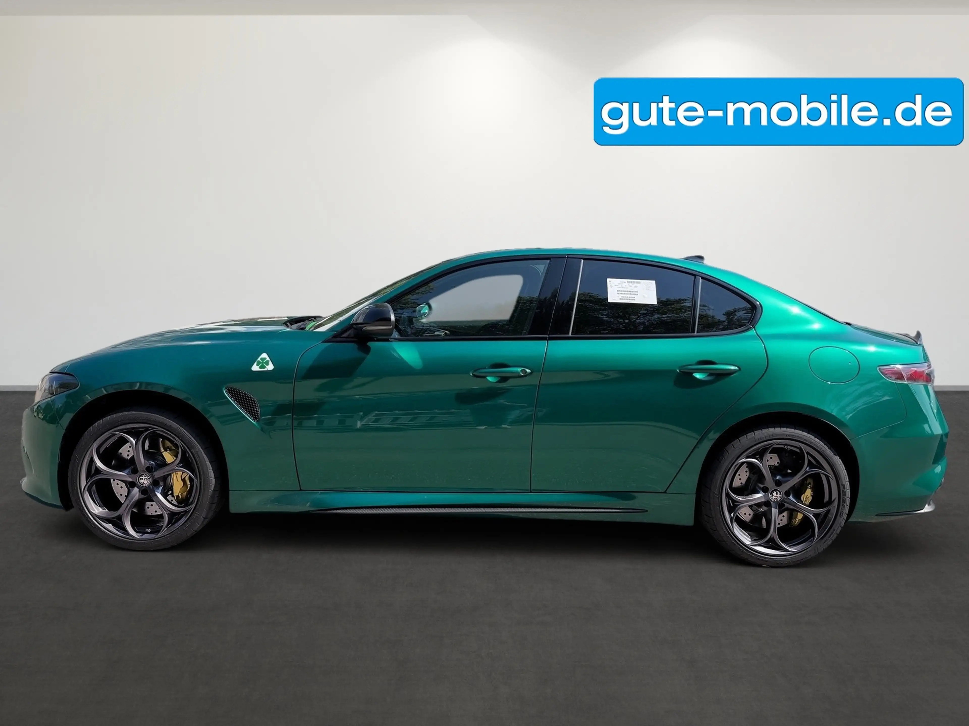 Alfa Romeo Giulia Quadrifoglio ORO I CARBONDACH | AKRA — photo 7