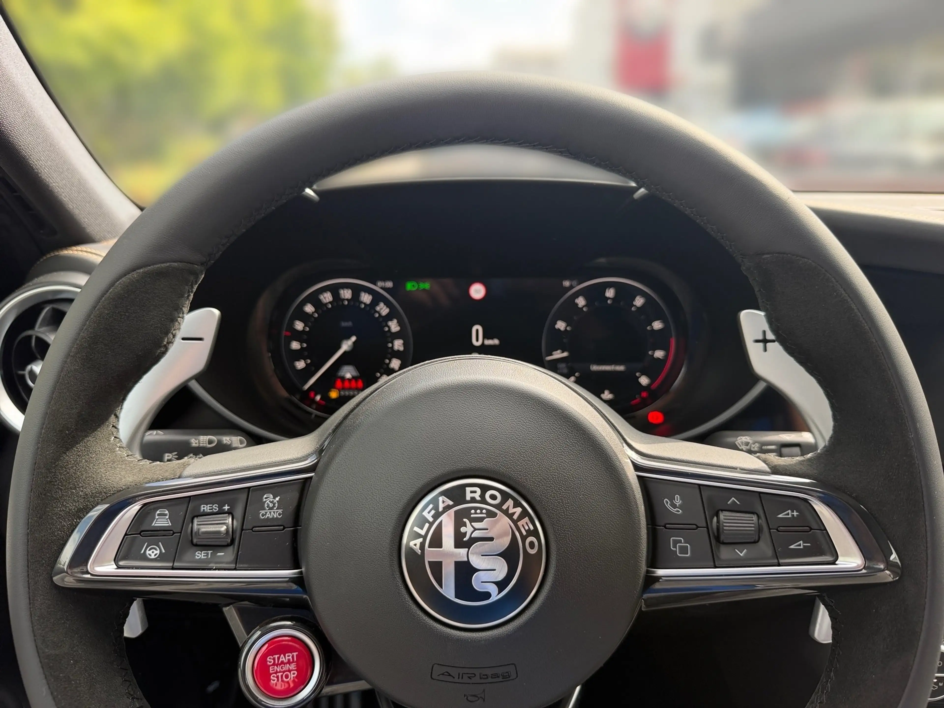 Alfa Romeo Giulia Quadrifoglio ORO I CARBONDACH | AKRA — photo 18