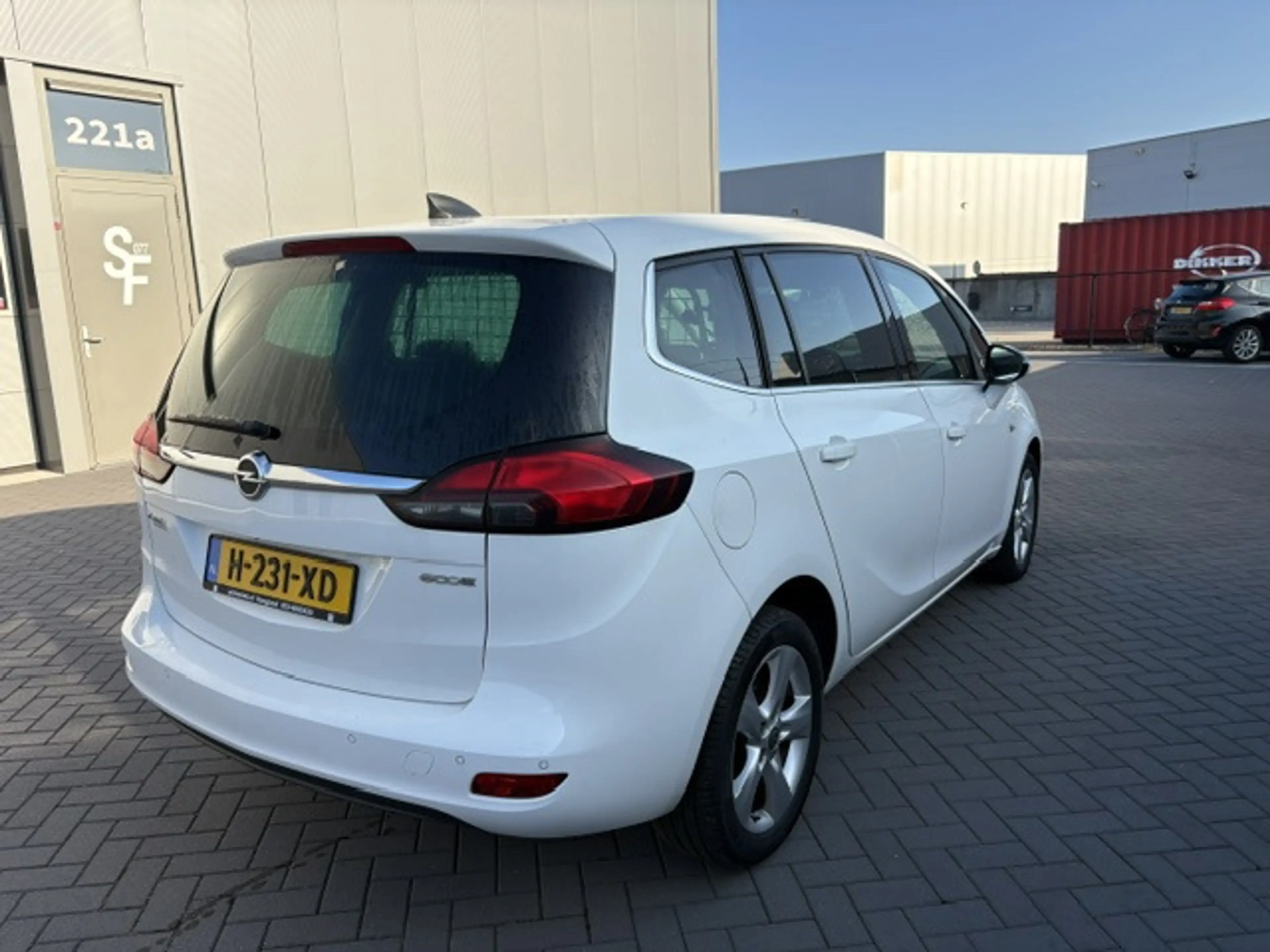 Opel Zafira Tourer 1.6 CNG Edition volle uitvoering ! — photo 2
