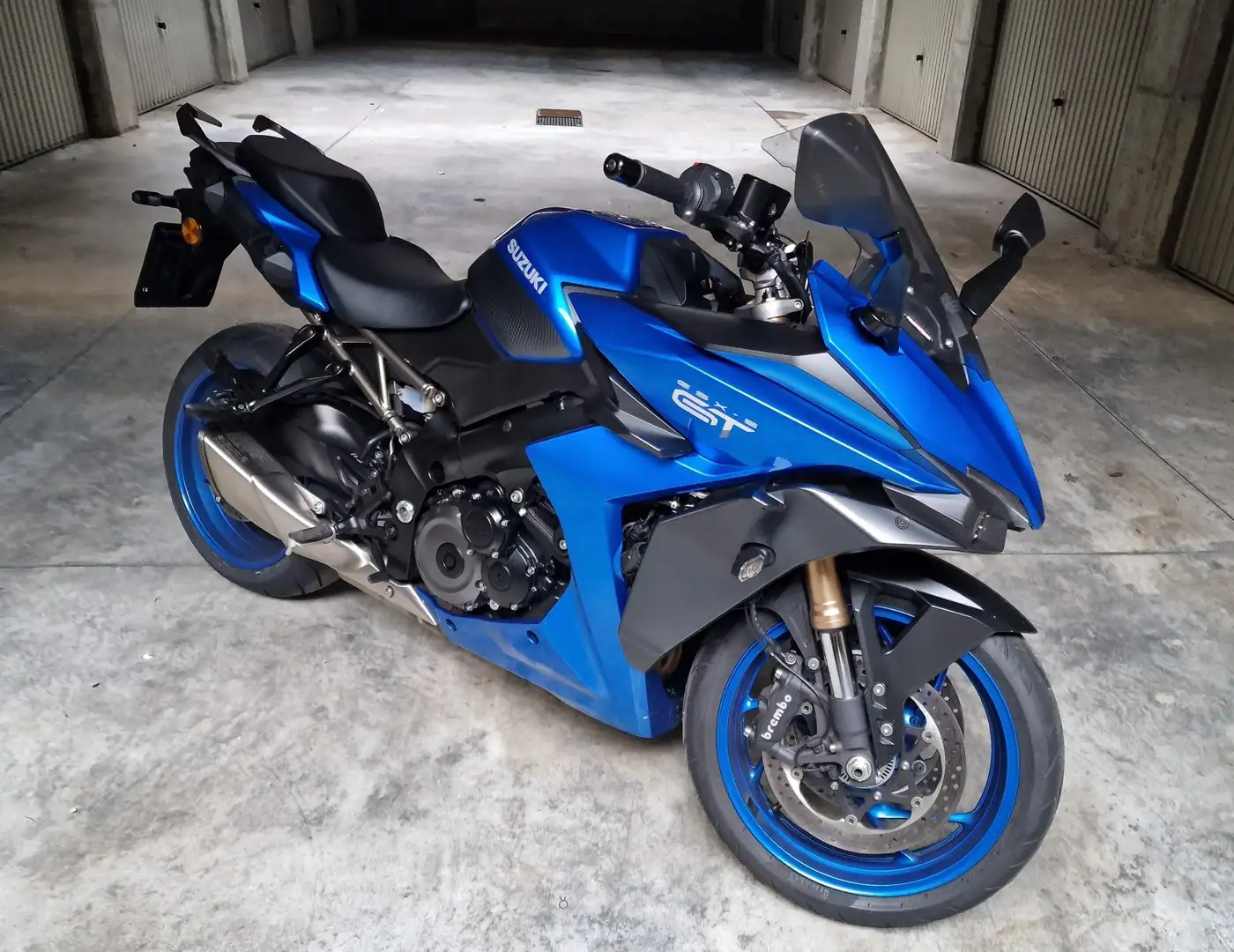 Suzuki GSX-S 1000 GT Albastru - 2