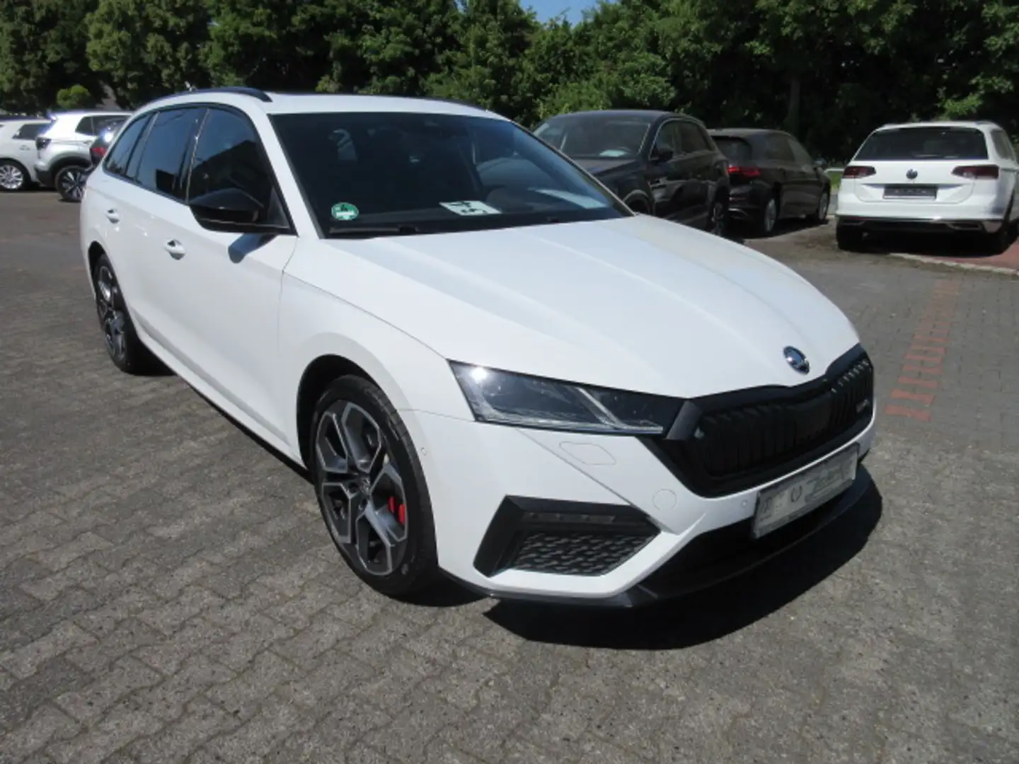 Skoda Octavia RS iV 1.4 eHybrid DSG NAVI PANO STANDH HEAD UP ACC Weiß - 1