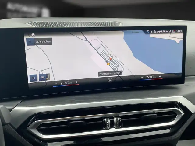 BMW 3 Series view 15