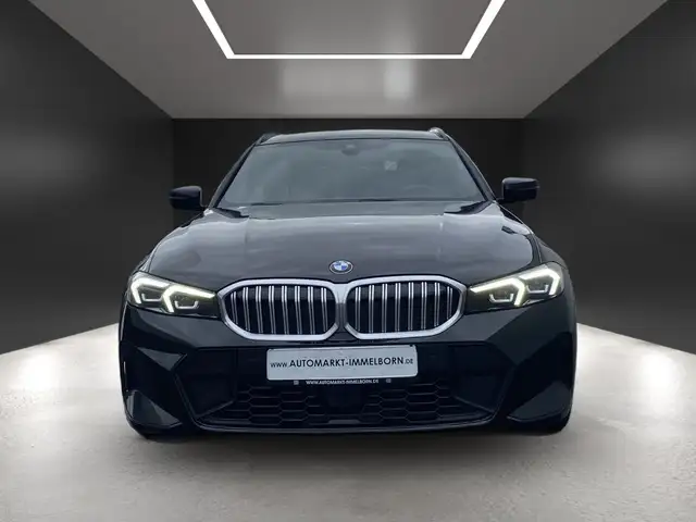 BMW 3 Series view 5