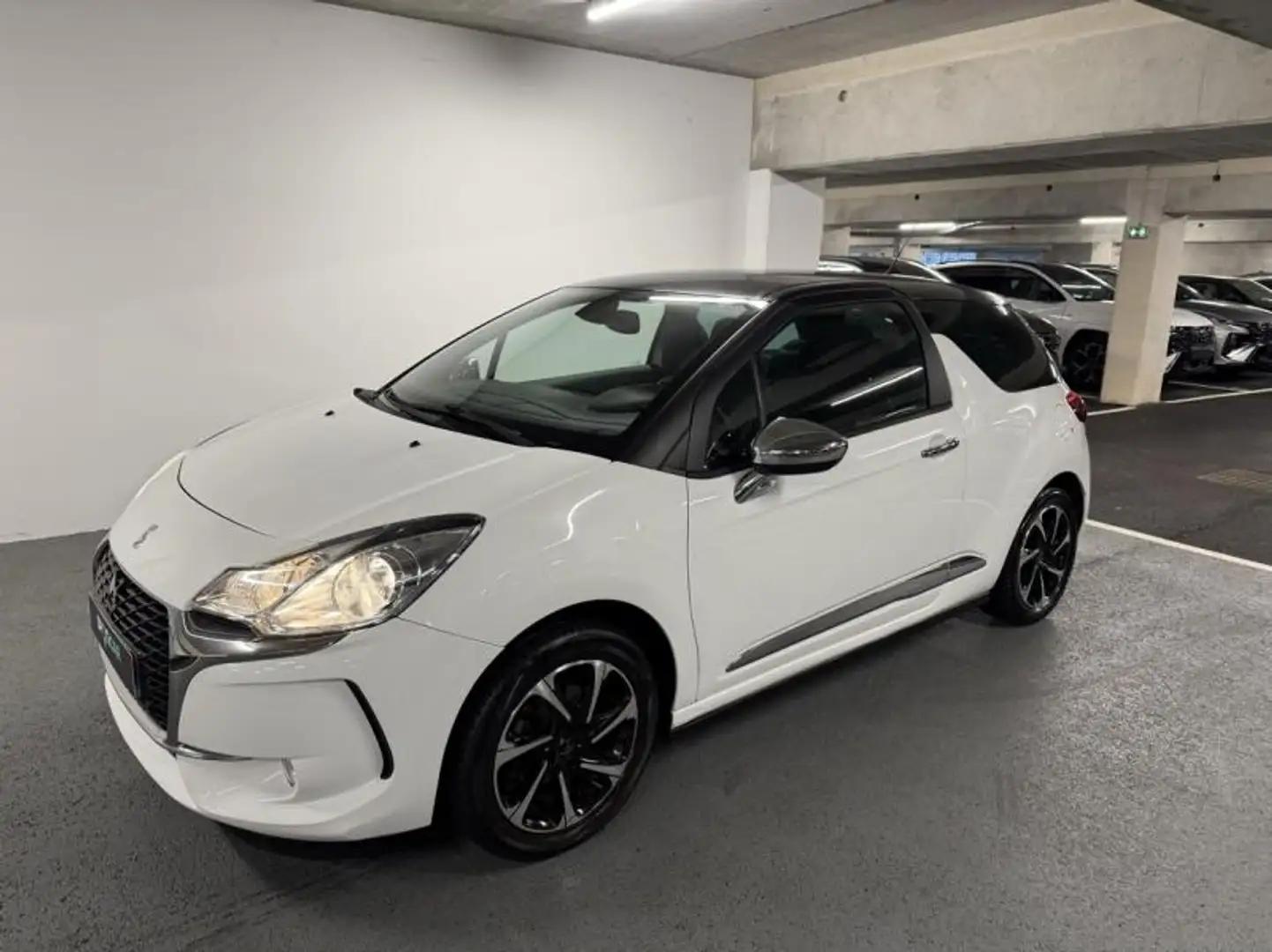 DS Automobiles DS 3 PureTech 110ch So Chic Automatique Blanc - 1