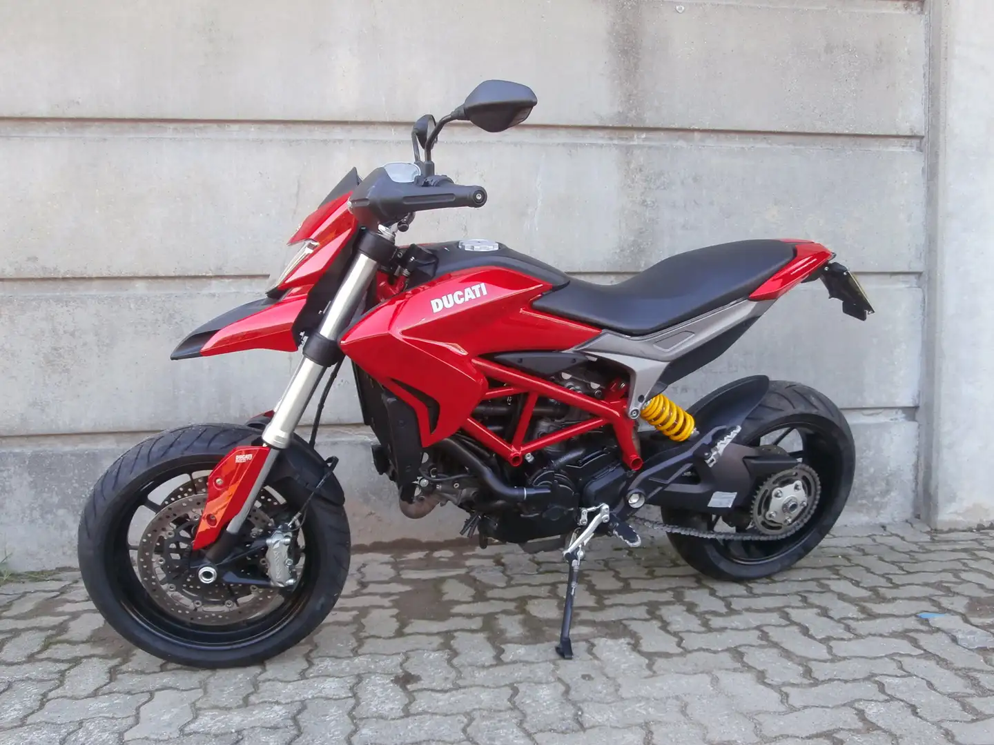 Ducati Hyperstrada Hyperstrada 821 (2013 - 15) Rojo - 2