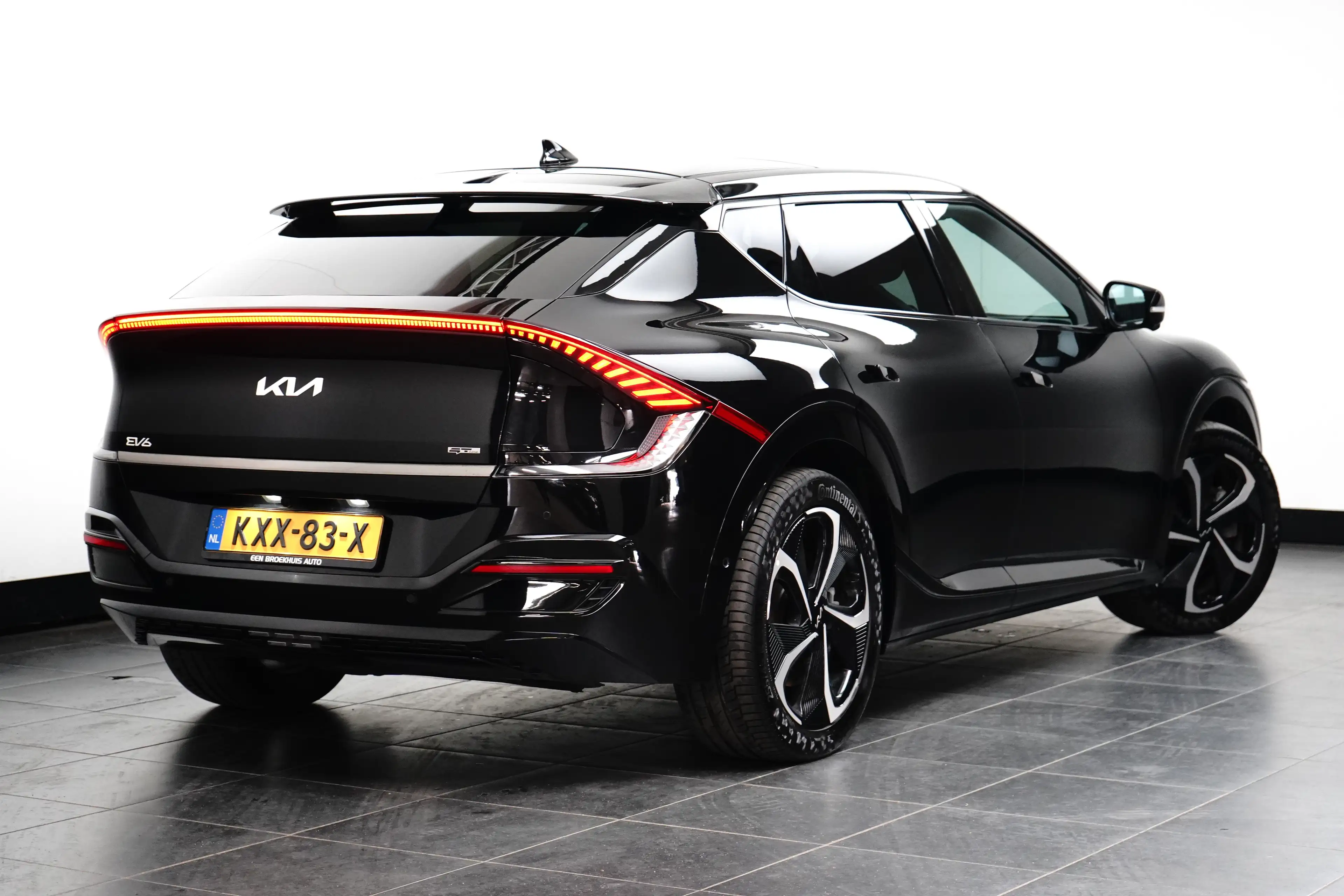 Kia EV6 Plus AWD 77.4 kWh | Schuif-/hefdak elektrisch (Gla — photo 4