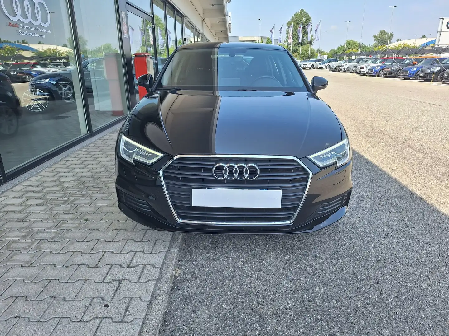 Audi A3 SPB 30 TDI 116 CV S tronic Business Nero - 2