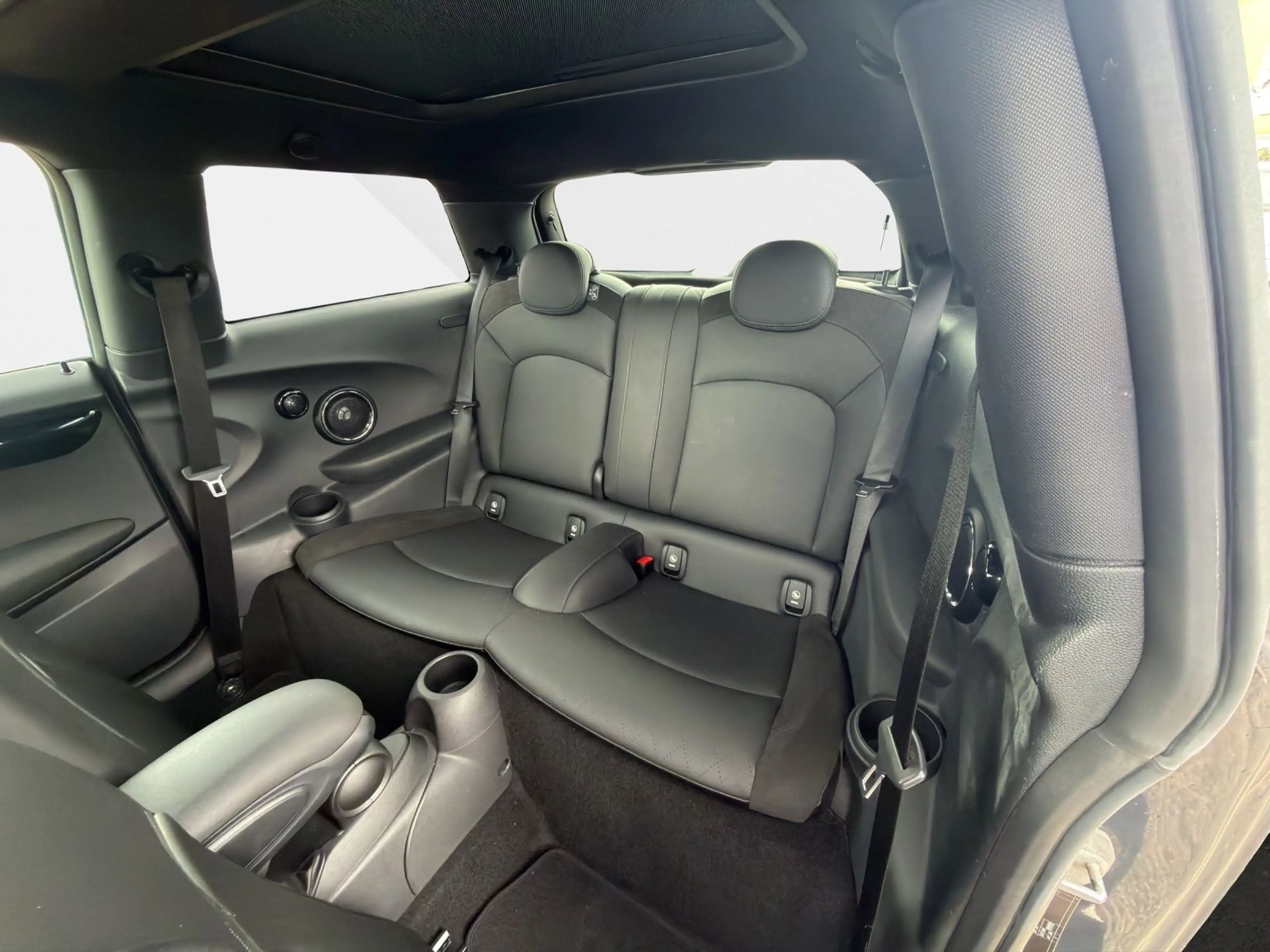 MINI Cooper S *Harman*Pano*Kamera*HUD*2-Hand* — photo 9