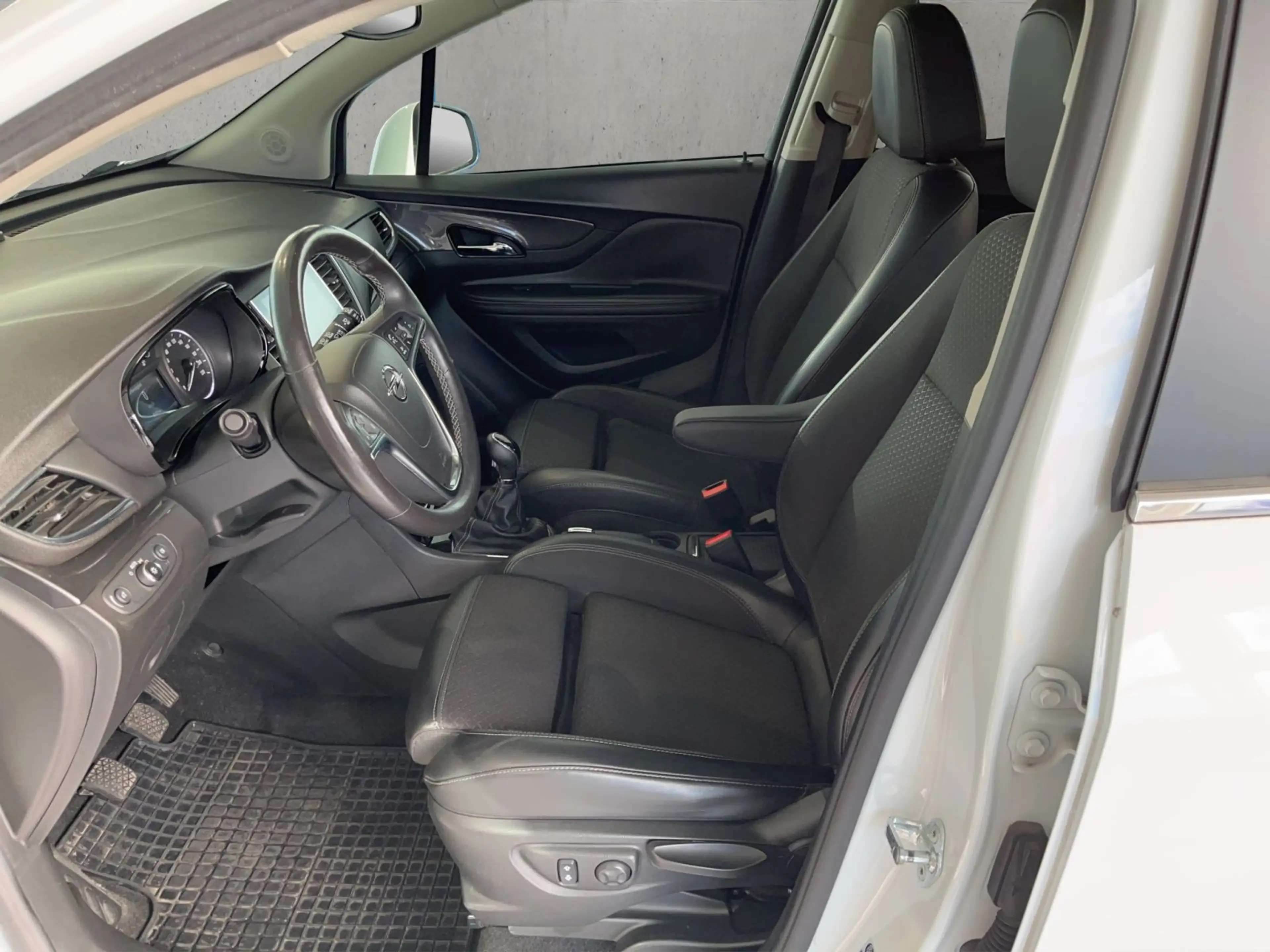 Opel Mokka X 1.4 Turbo Innovation, LED, Winter-Paket, — photo 9