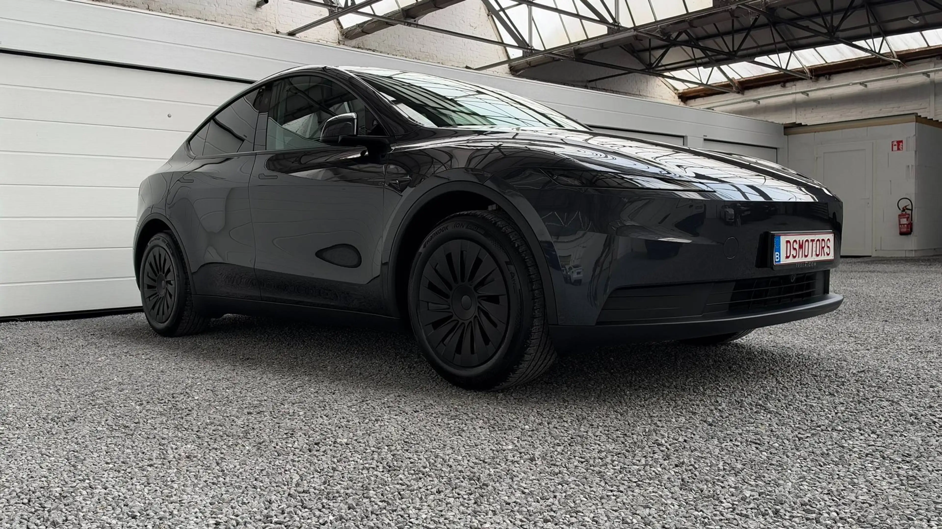 Tesla Model Y Juniper RWD Standard | Stealth Grey | LFP batterij | HW4 | 6 maand oud! — photo 10