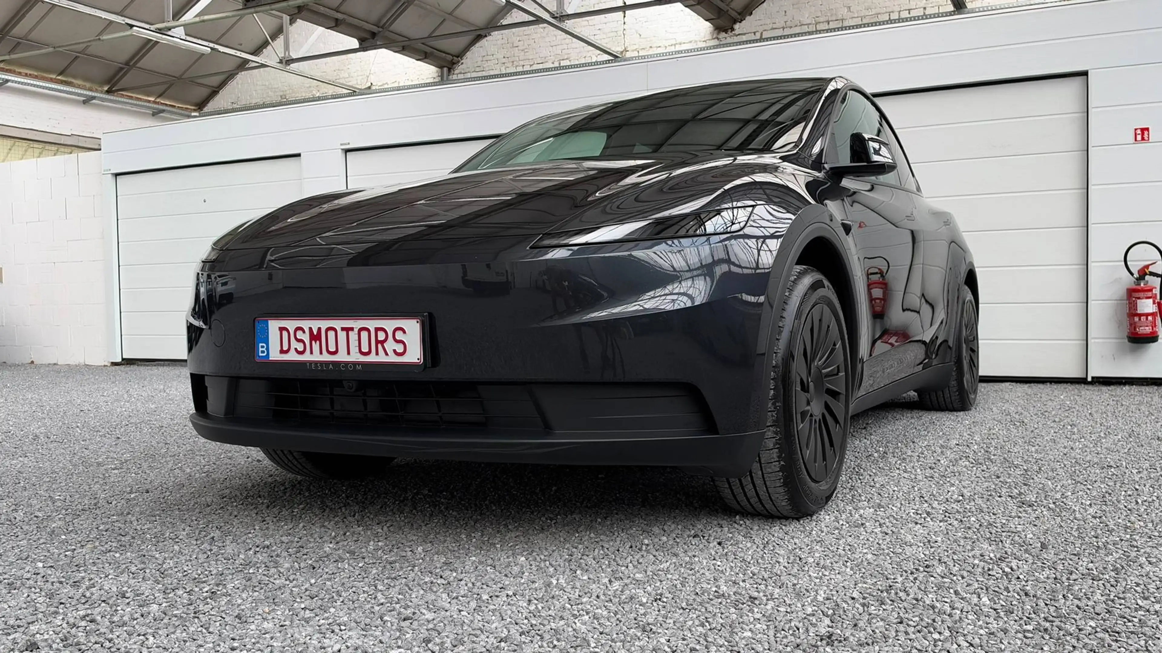 Tesla Model Y Juniper RWD Standard | Stealth Grey | LFP batterij | HW4 | 6 maand oud! — photo 9